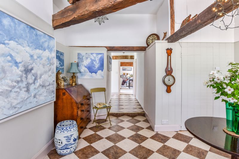 3 bedroom barn conversion for sale 0