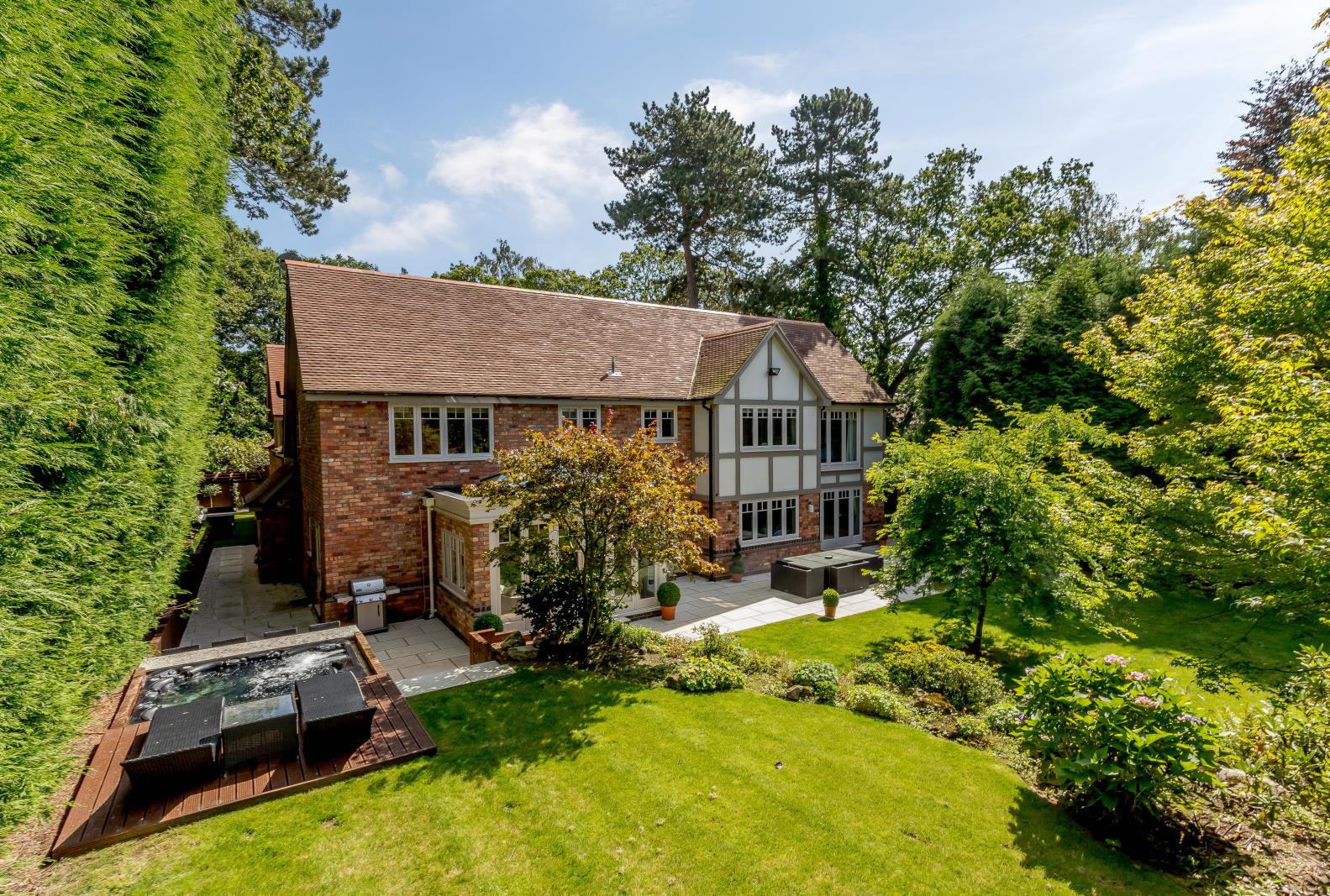 Photos of Roman Road, Little Aston, Sutton Coldfield B74 52696652