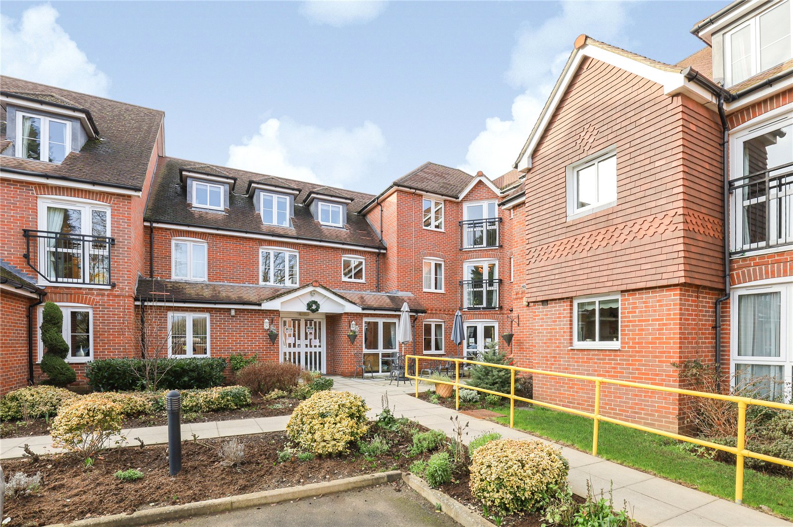 Flat 45, Barnes Wallis Court, 28, Oyster Lane, West Byfleet photo 5