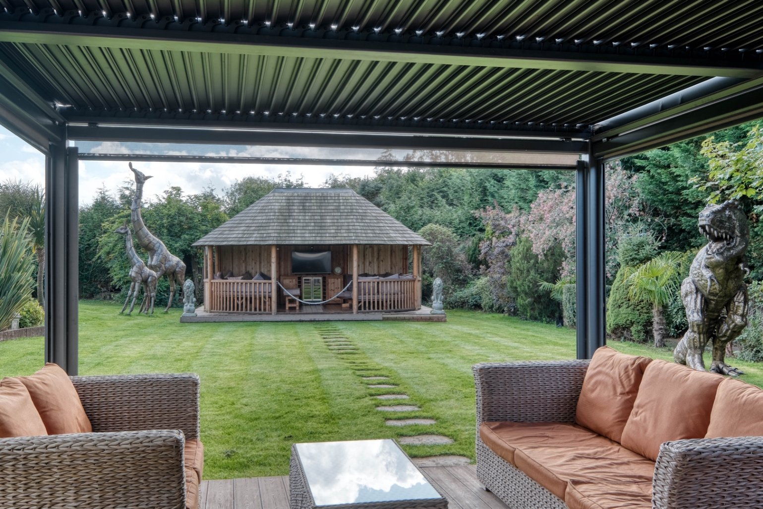 Photos of Meadow View, Wildmoor Lane, Wildmoor B61 62673334