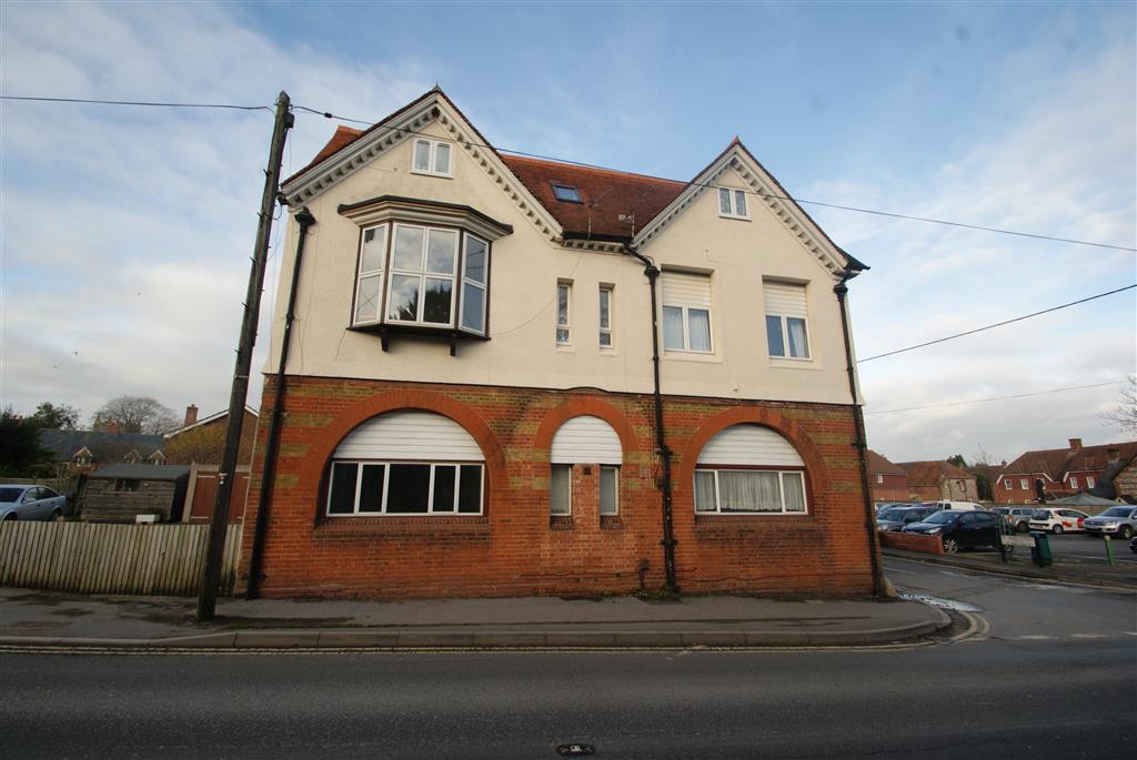 Flat 1, Harcourt House, Ludgershall Road, Ludgershall photo 5