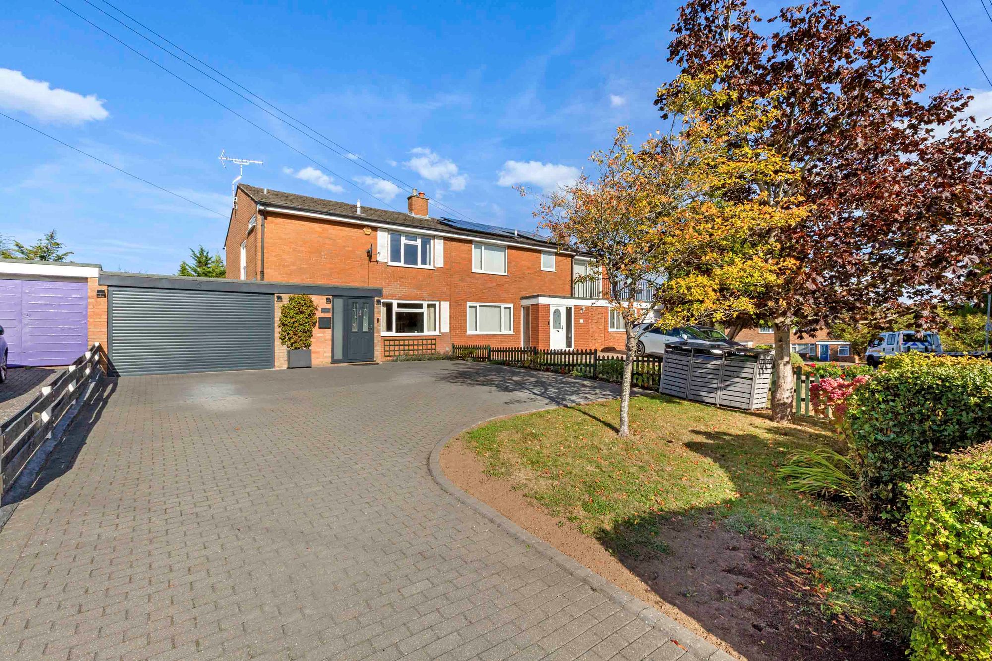 3 bed semi-detached house for sale