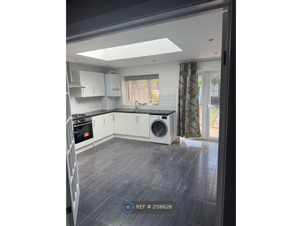 Babington Road, Dagenham photo 4