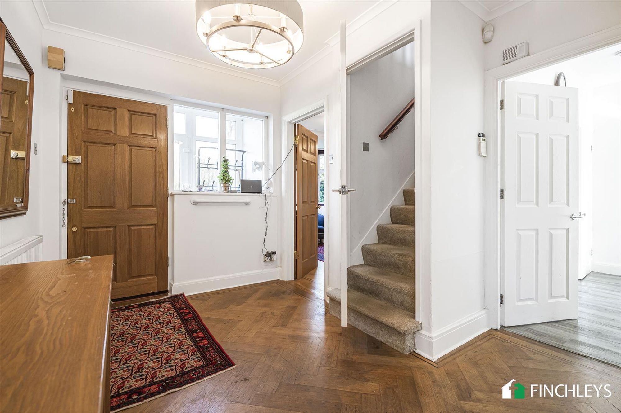 5 bedroom detached house for sale 0