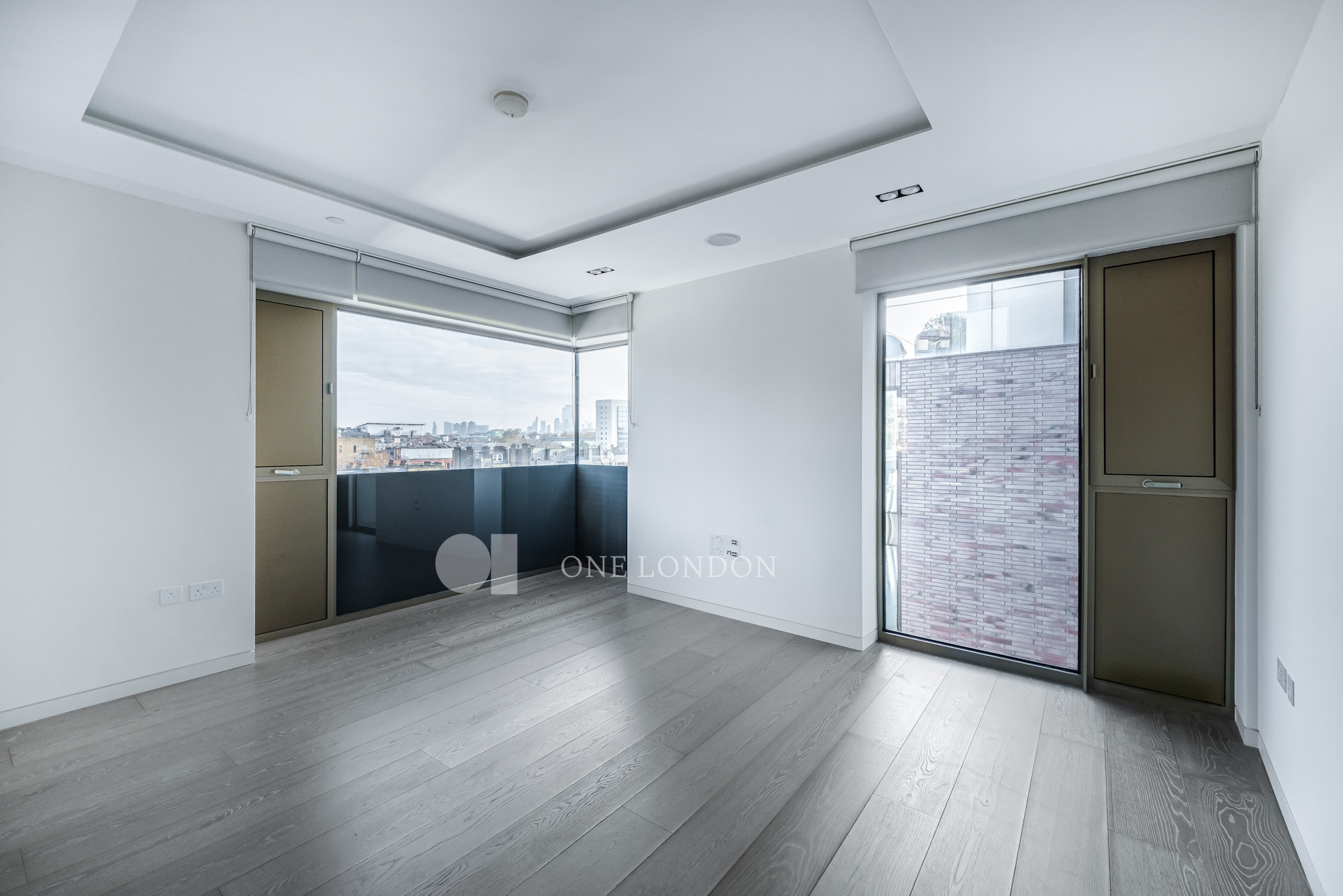 3 bedroom flat for sale 0