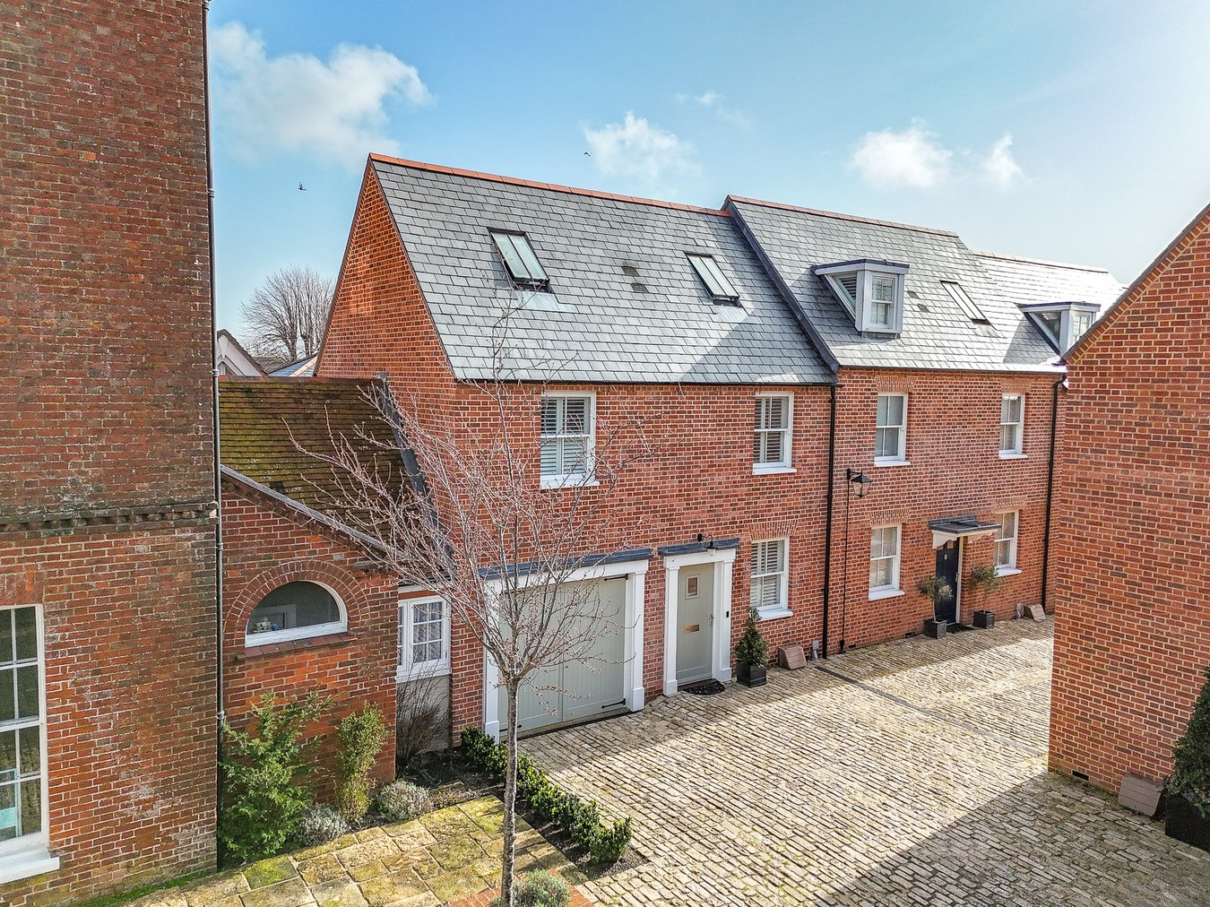 4 bedroom detached house for sale in Epsom