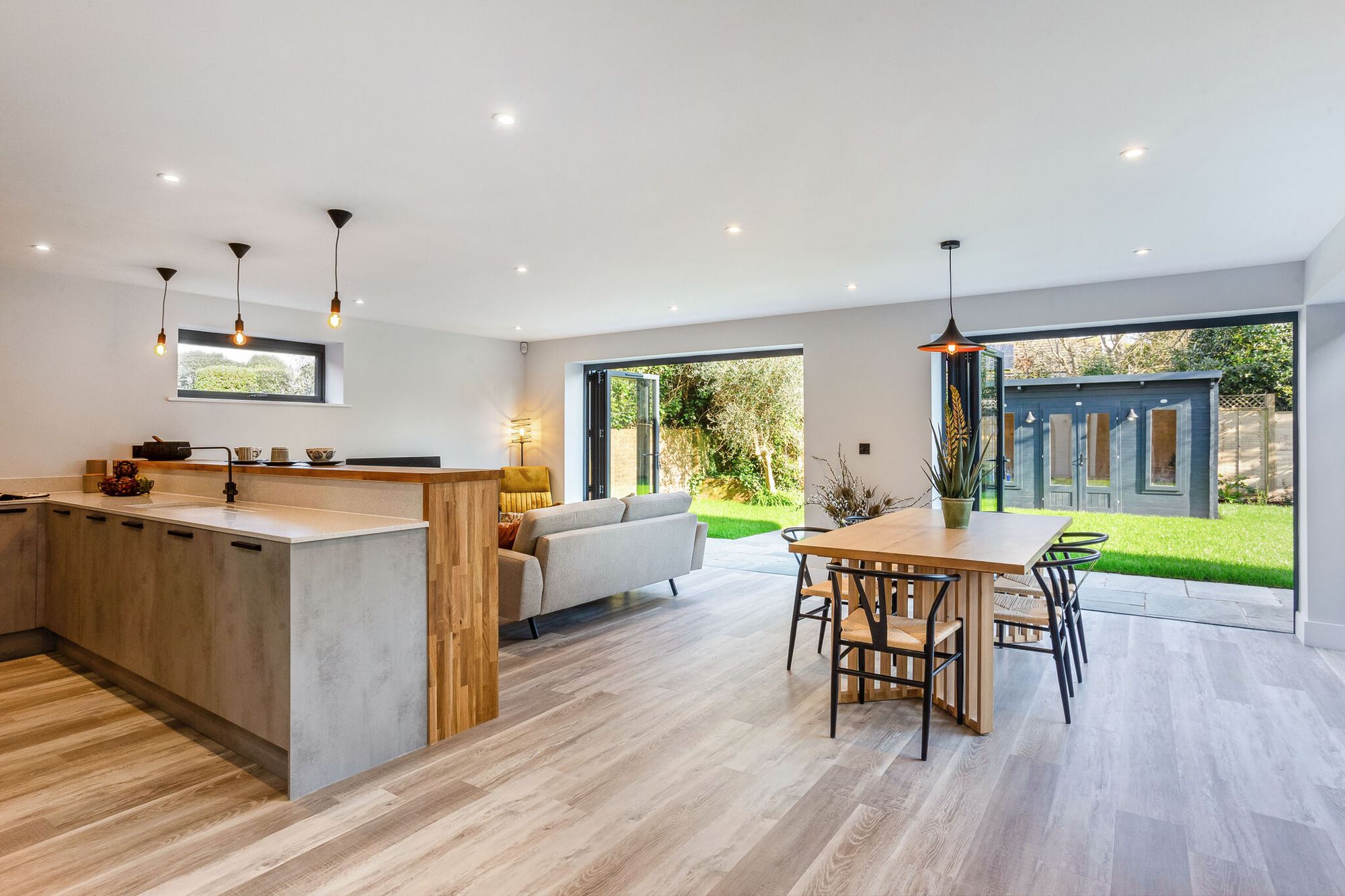 5 bedroom detached new house for sale 0