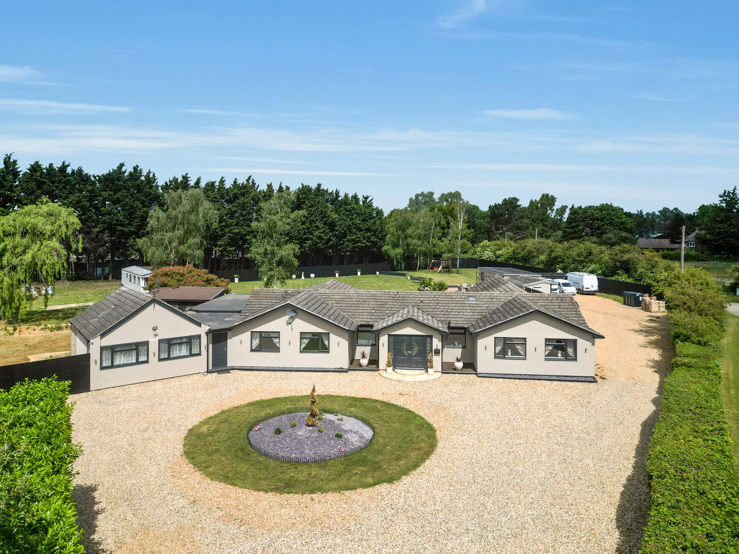 4 bedroom bungalow for sale 0