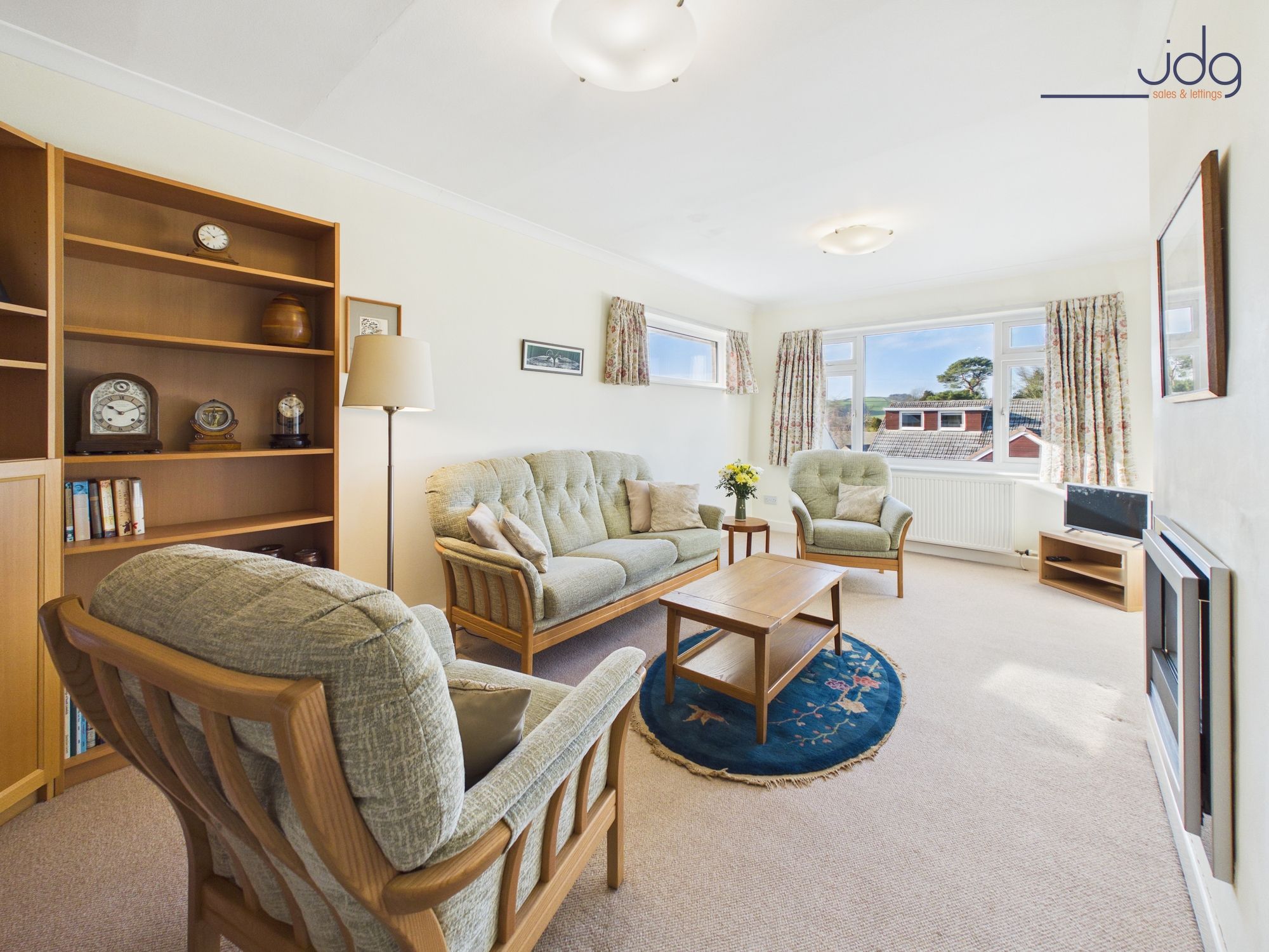 24 Hawthorn Avenue, Lancaster photo 2