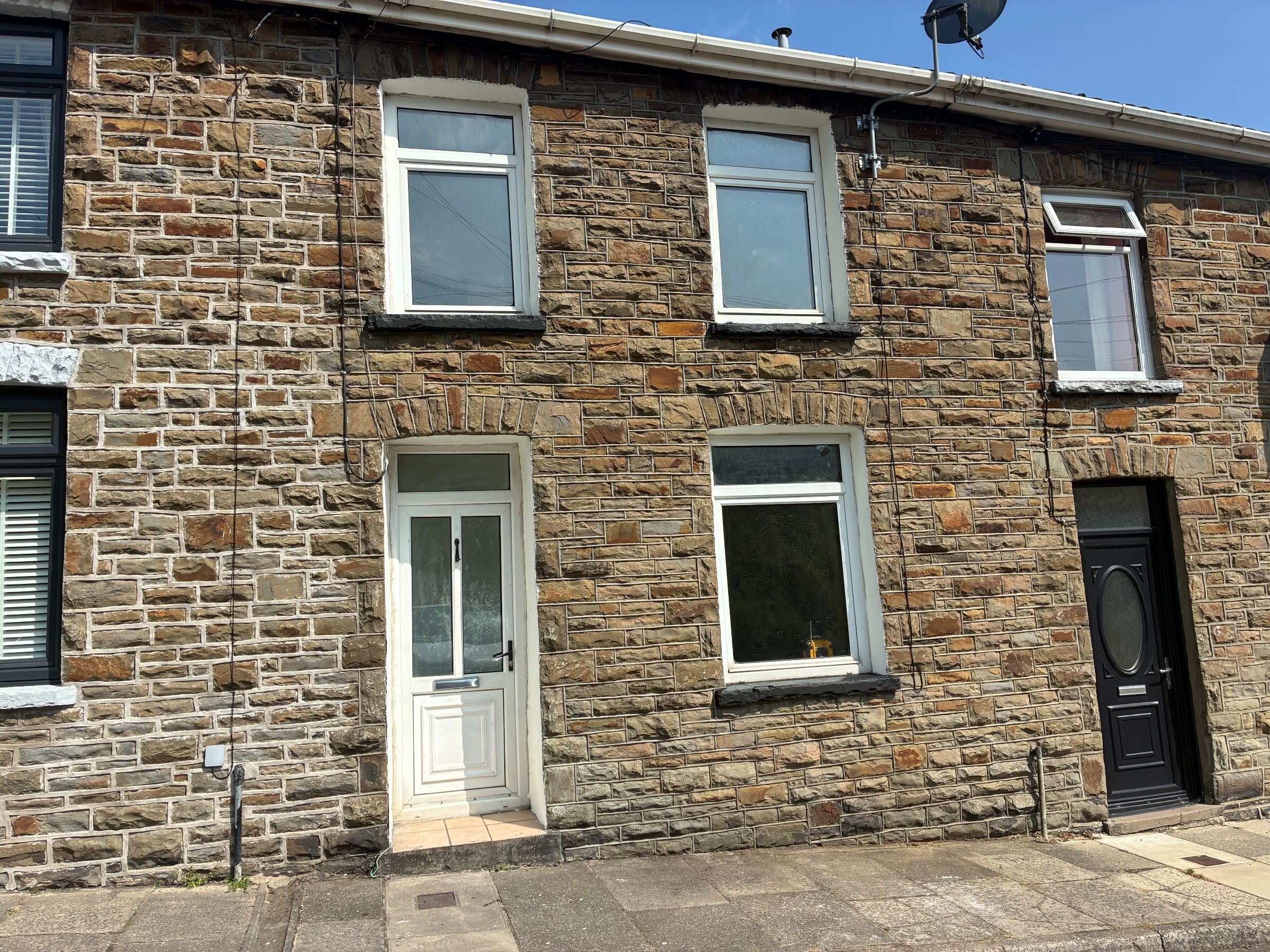 34 Railway Terrace, Bridgend photo 4