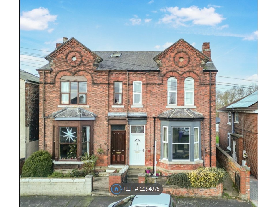 Flat, George Street, Snaith photo 2