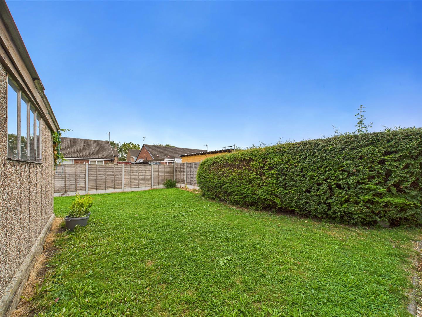 3, Briar Close, Newport photo 3