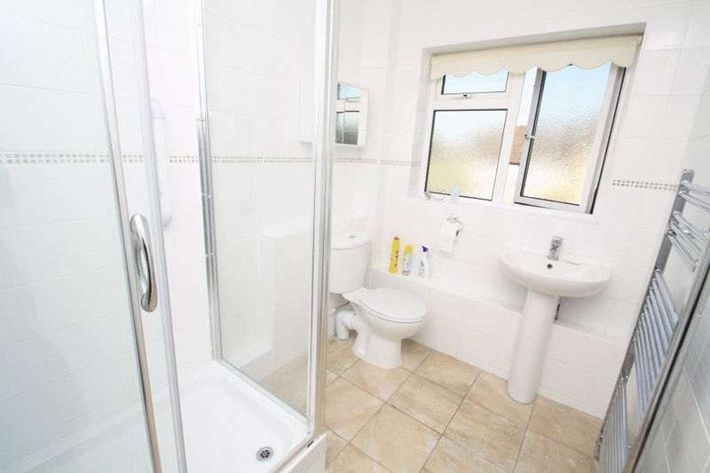 Free property report 149 Carver Hill Road, High HP11 2UQ Chimnie