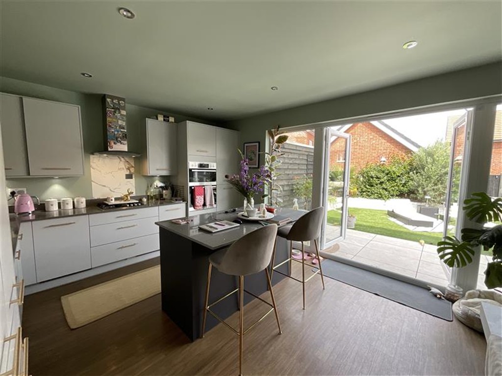 Ainsworth Road, Waterlooville photo 5