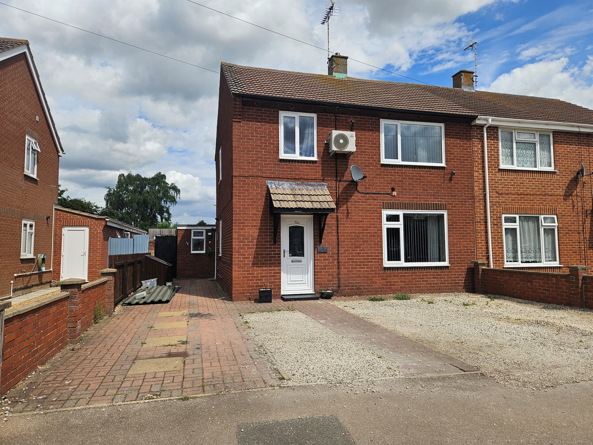 5, Daniels Crescent, Spalding photo 3