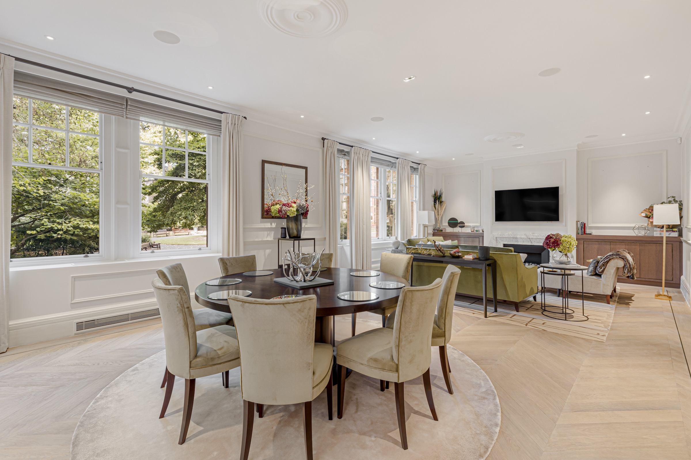 3 bedroom flat for sale 0