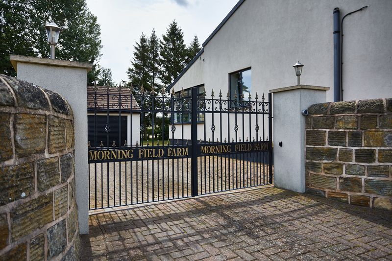 14 bedroom equestrian property for sale in Morning Field Estate, Thorpe