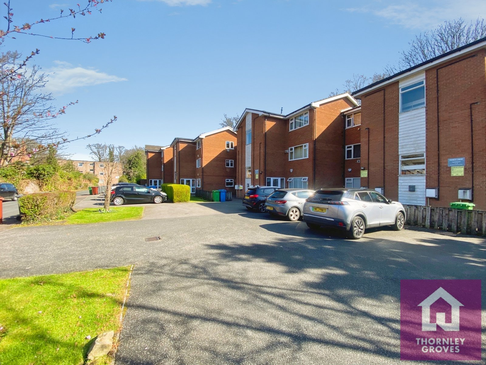 21 Everett Court,, Aldborough Close, Manchester photo 2