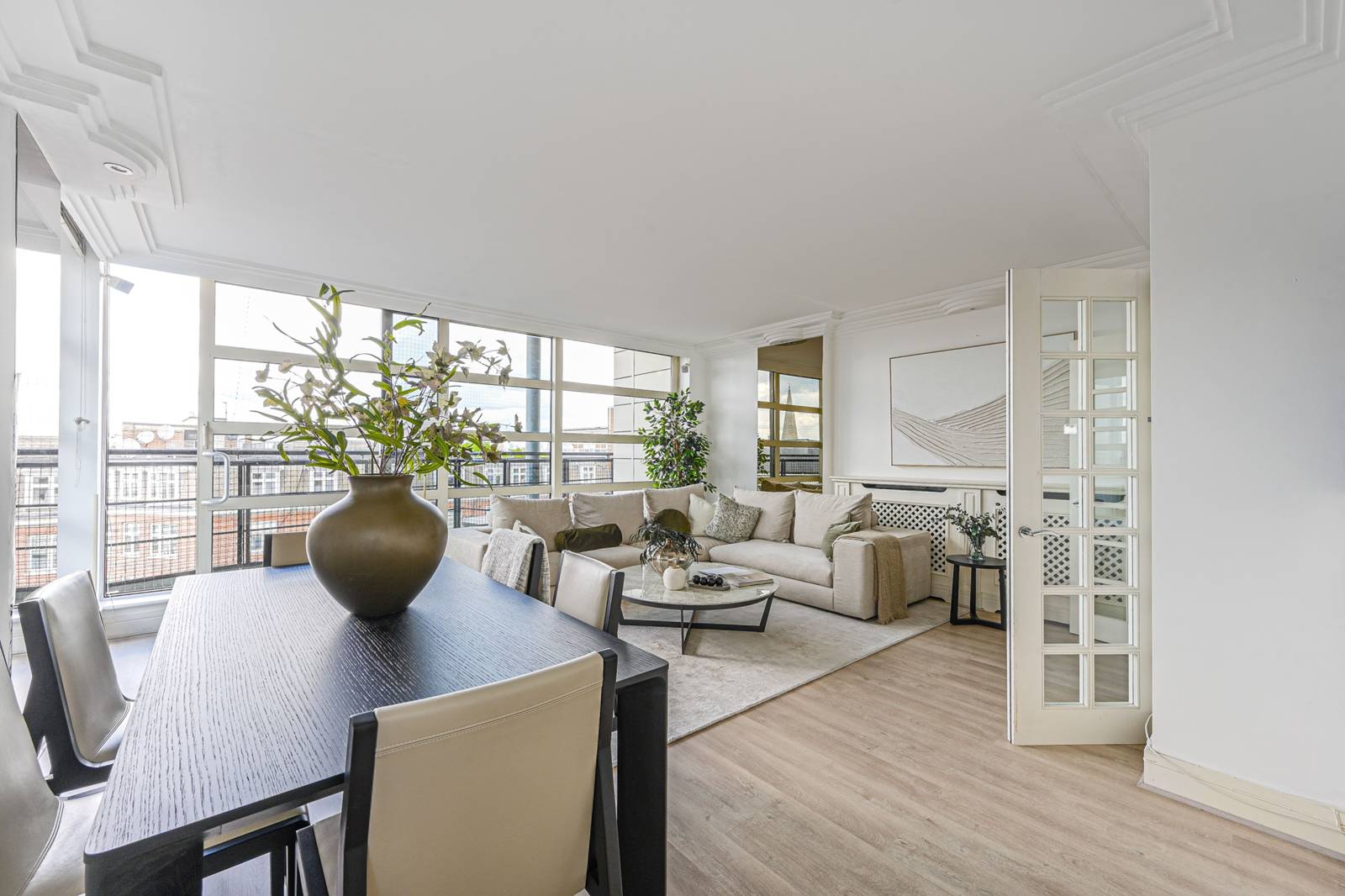 3 bedroom flat for sale 0