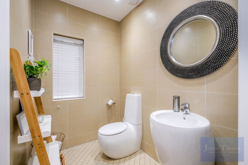 Photos of Parklands, Chigwell IG7 66039632 PrimeLocation