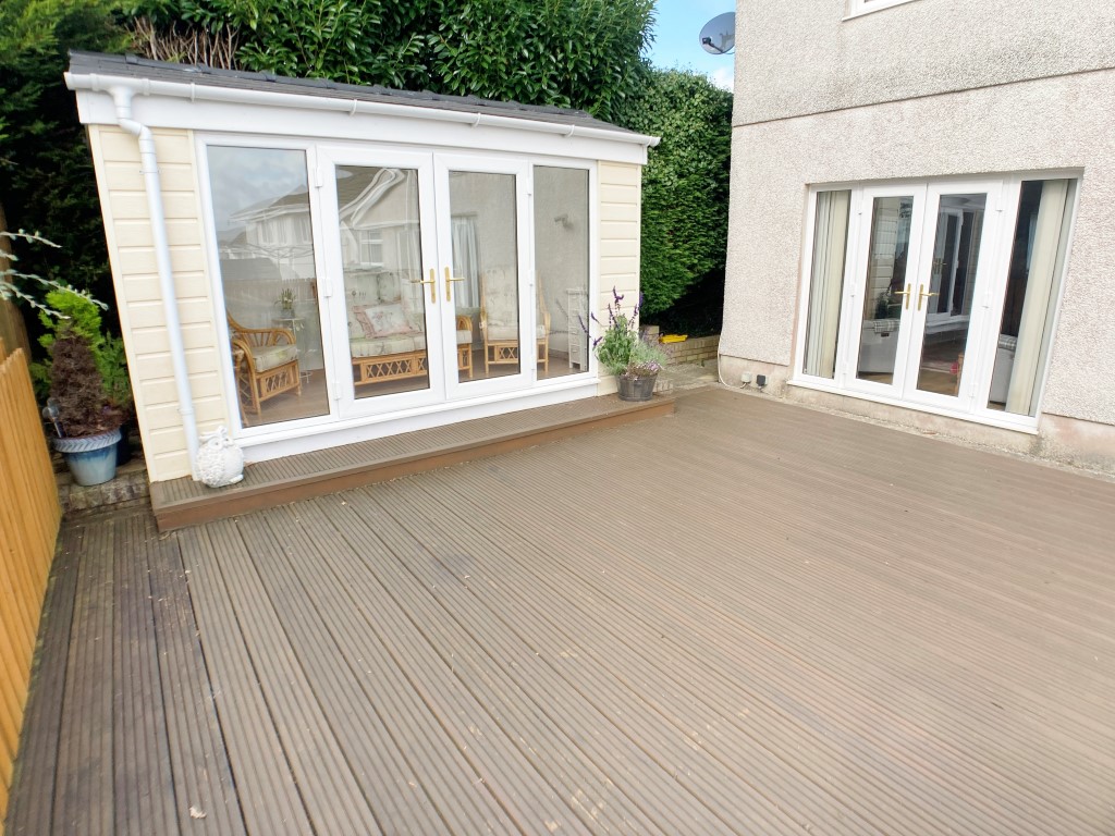 Photos of Llys Gwyn, Hendre Park, Llangennech, Llanelli SA14 65469485