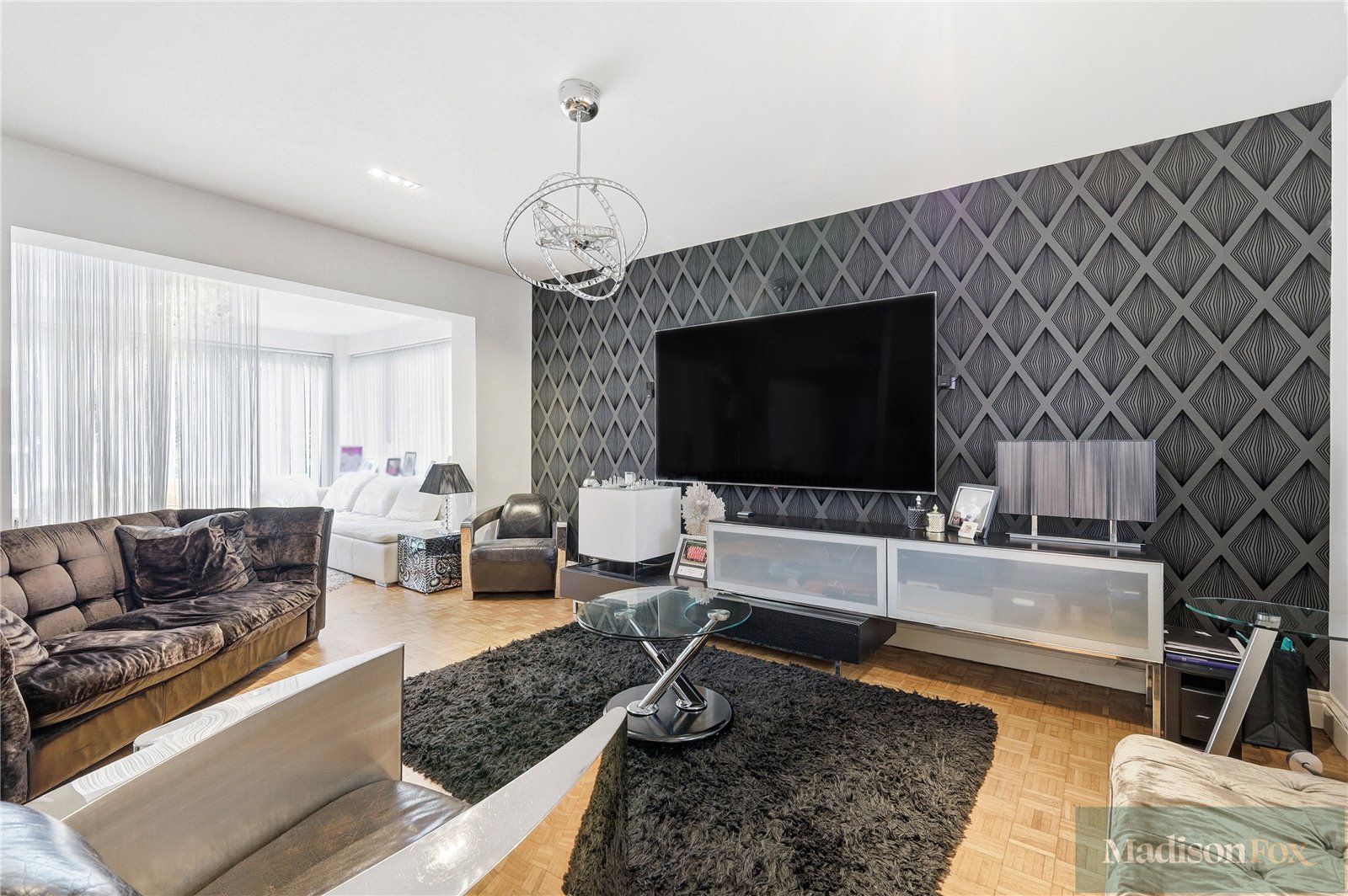 4 bedroom detached house for sale 0