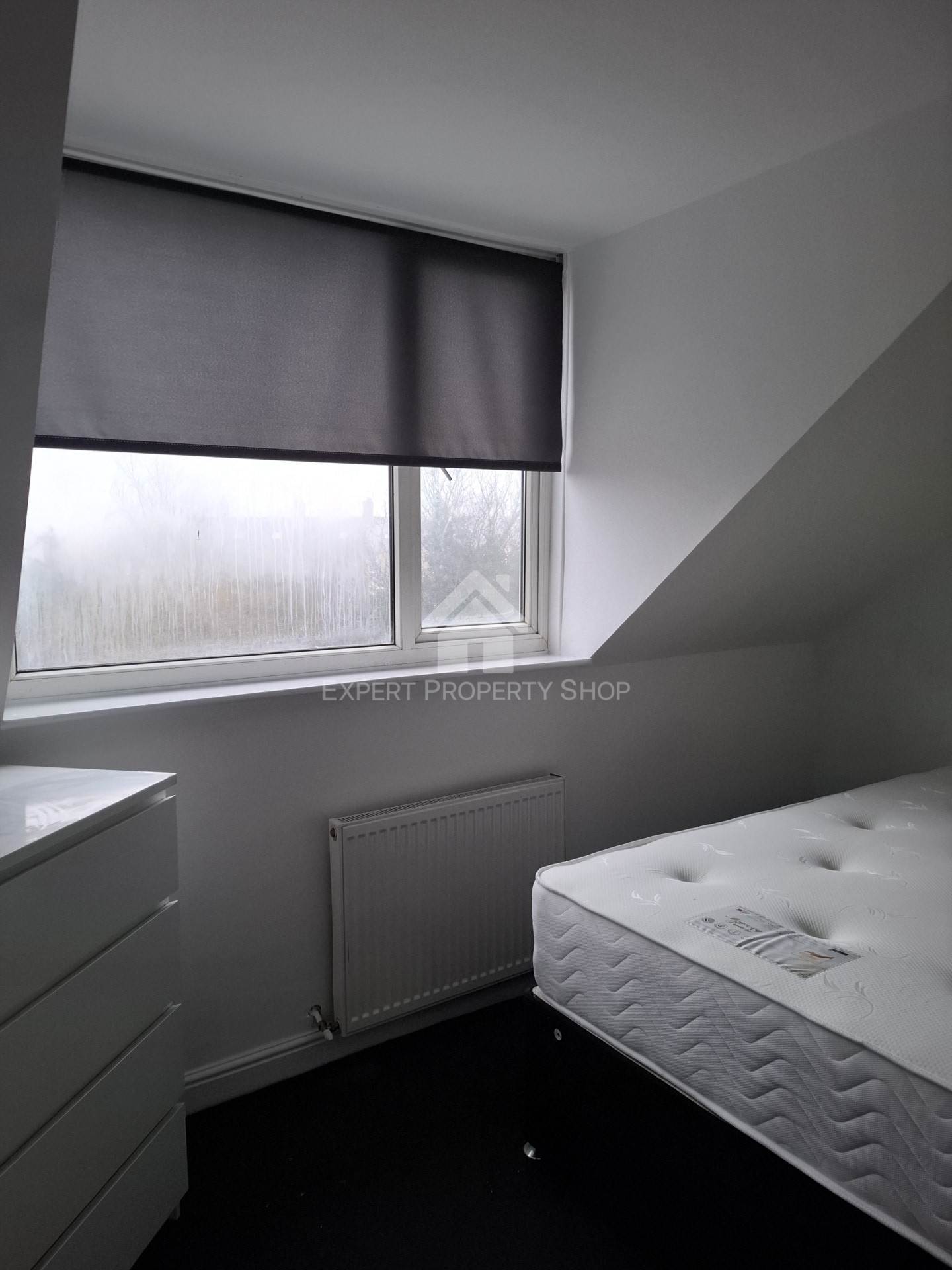 Room 4 77 Newcastle Avenue, Worksop photo 4
