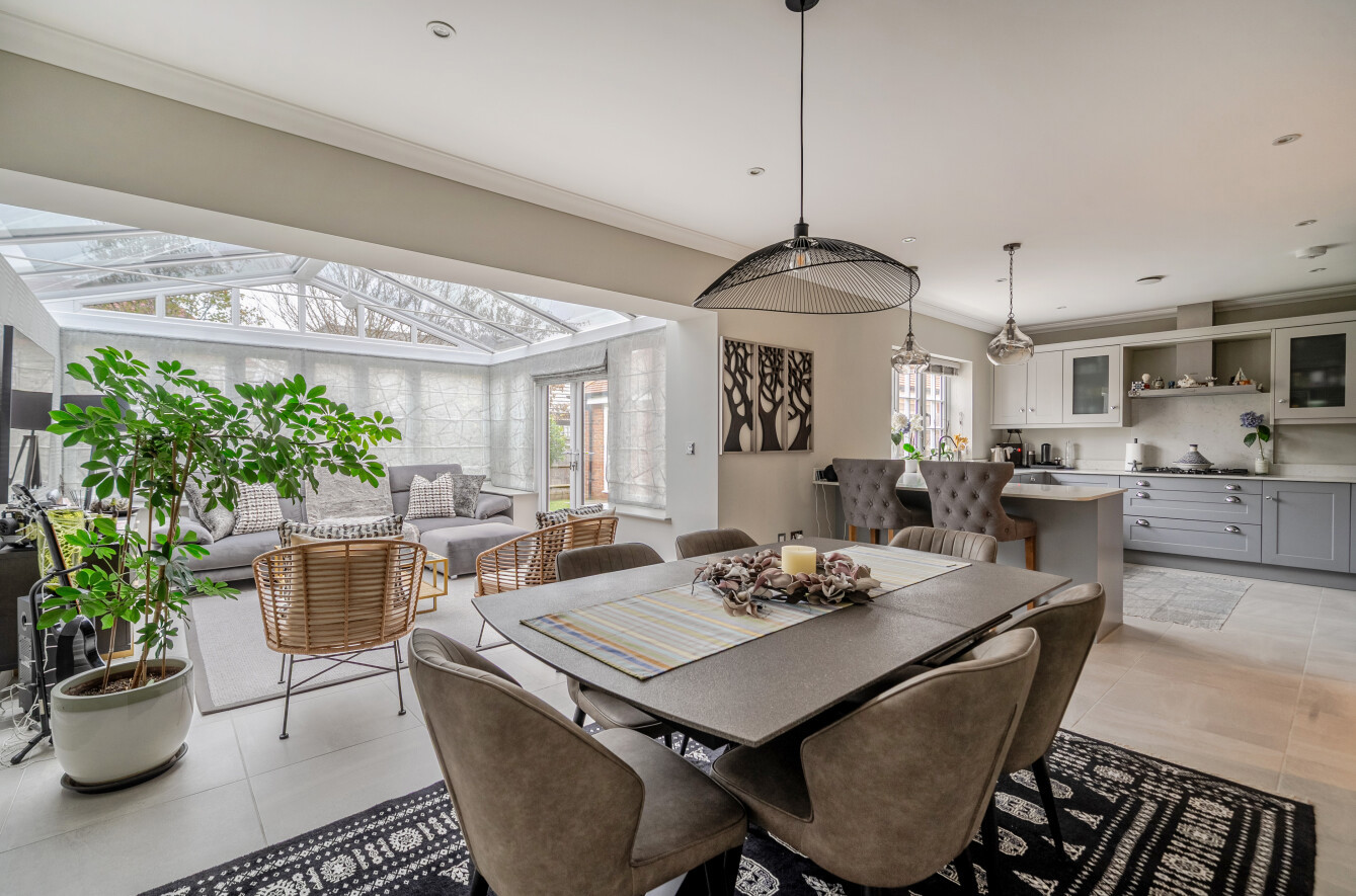 4 bedroom detached house for sale 0