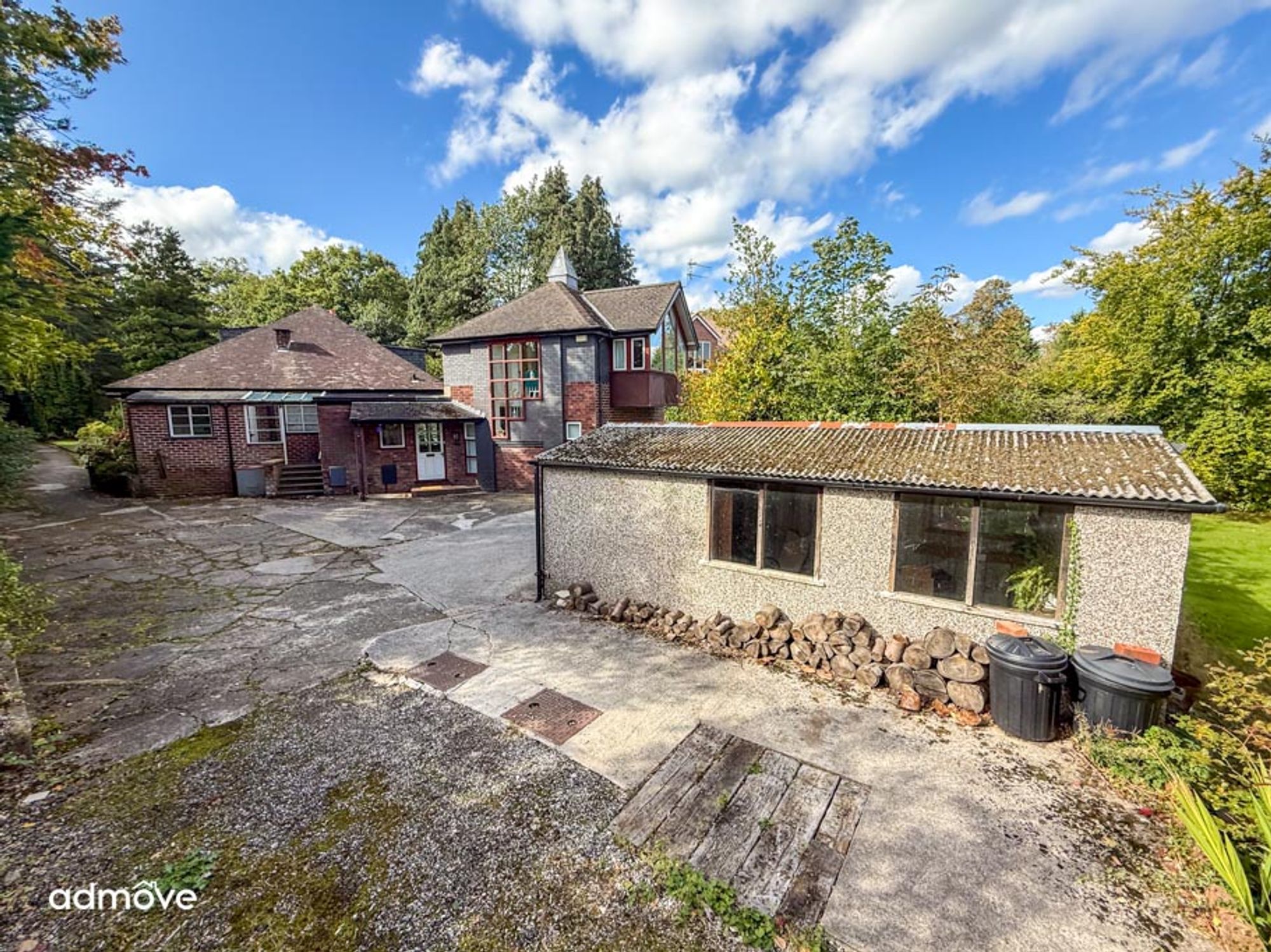 6 bedroom property for sale 0