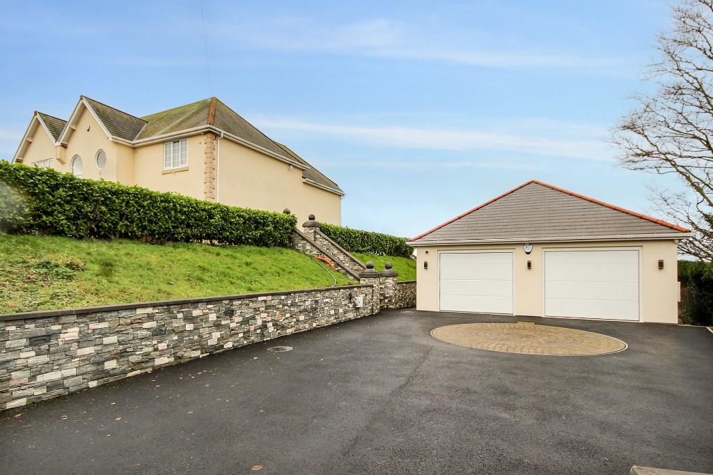 1 bedroom detached house for sale in 178 Llanrwst Road, Upper Colwyn