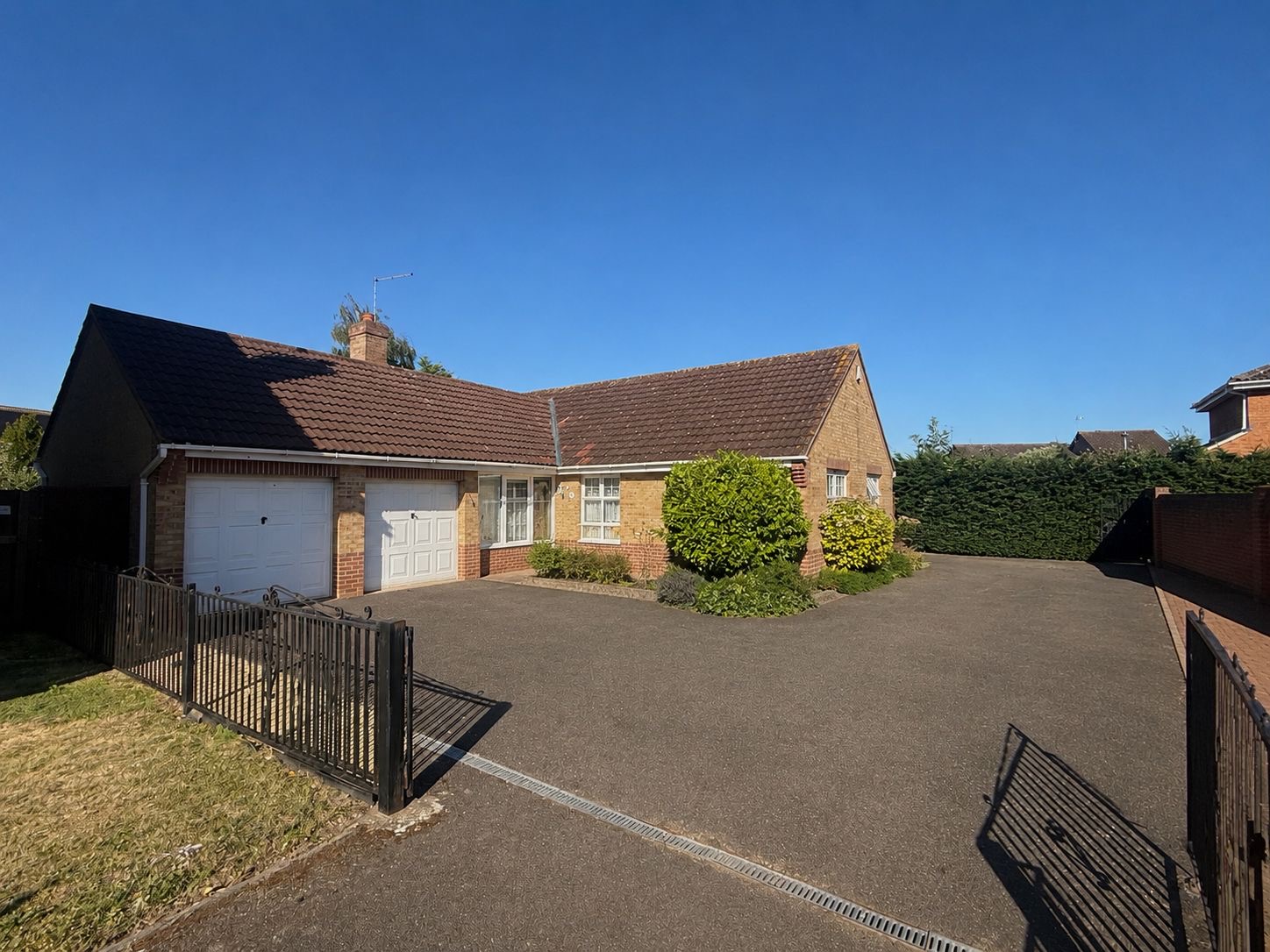 35, Barkston Drive, Peterborough photo 2