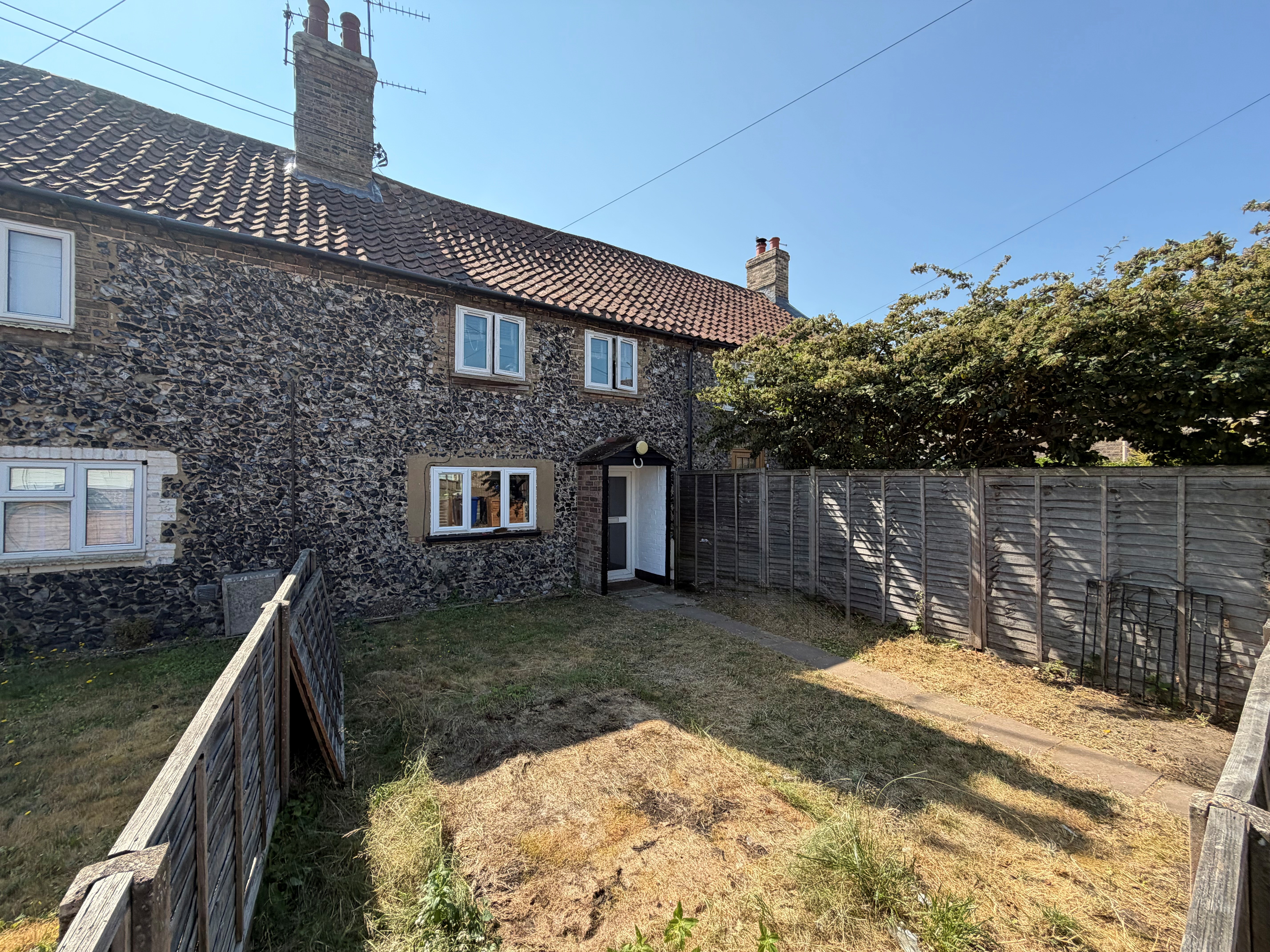 61, London Road, BRANDON photo 2