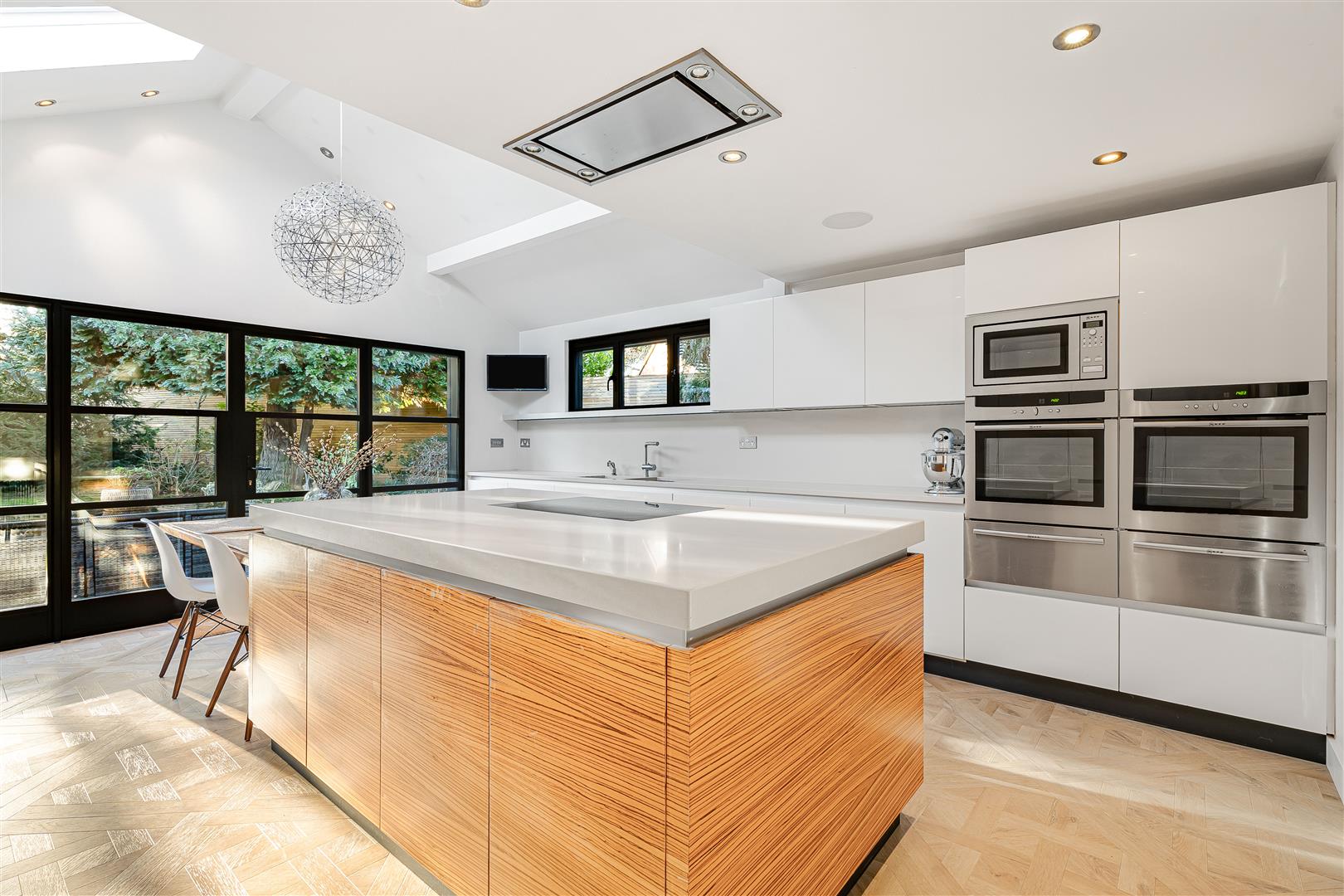 4 bedroom detached bungalow for sale 0