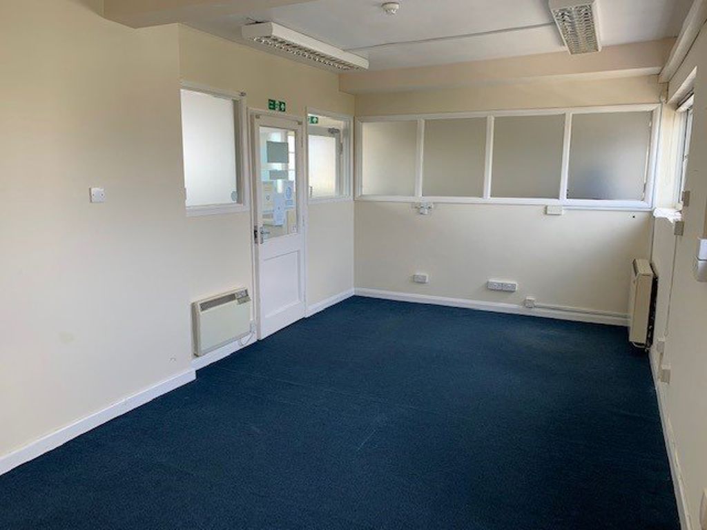 Office Room 2 Unit 1-2, Plough Lane, Fields Yard photo 5