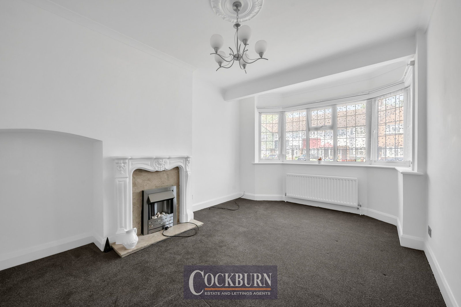 77, Sparrows Lane, London photo 4