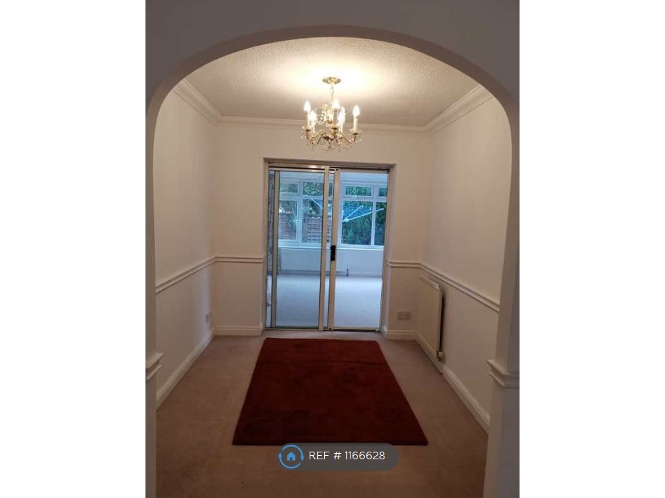 Photos of Drive, Macclesfield SK11 66668804 PrimeLocation