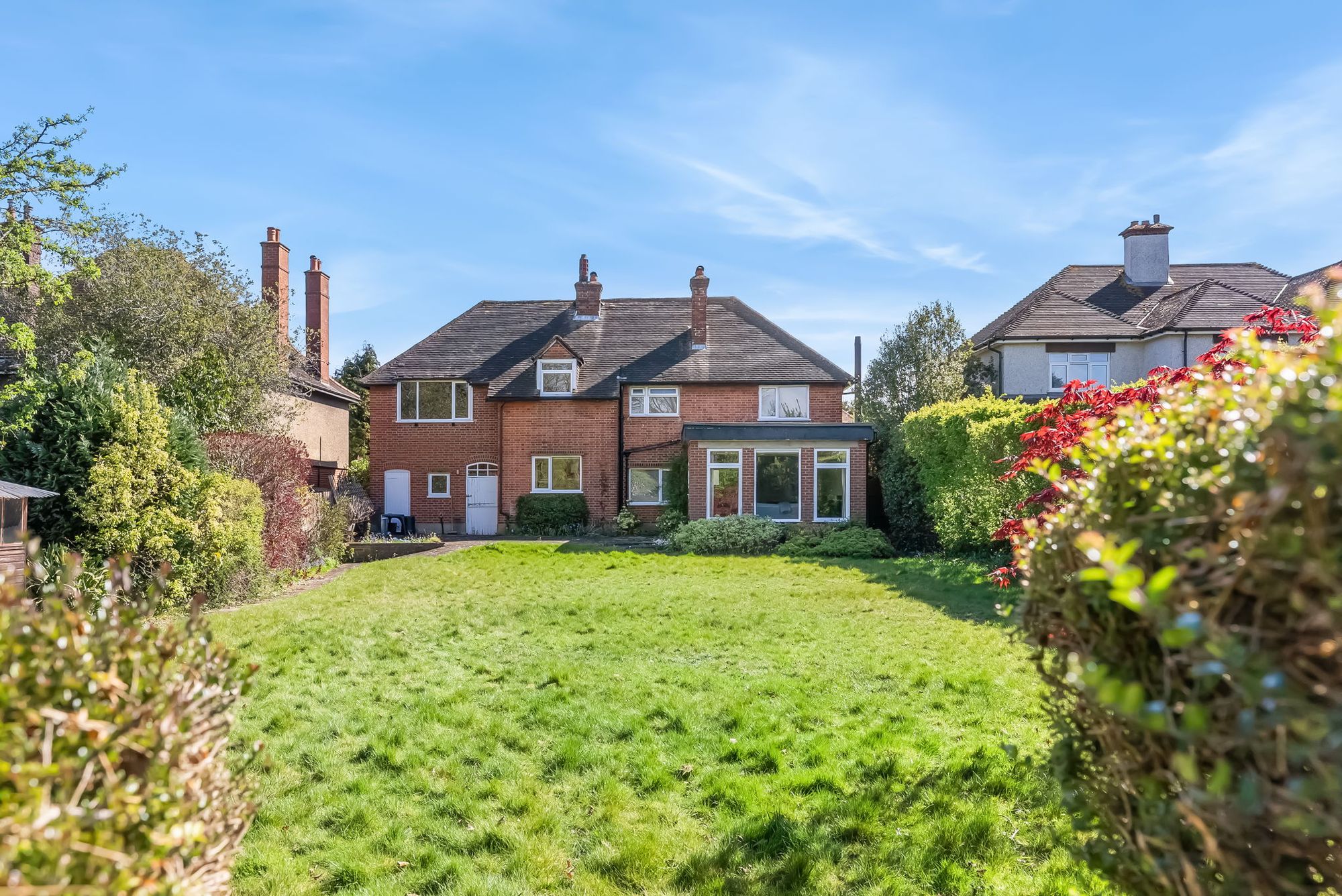5 bedroom detached house for sale