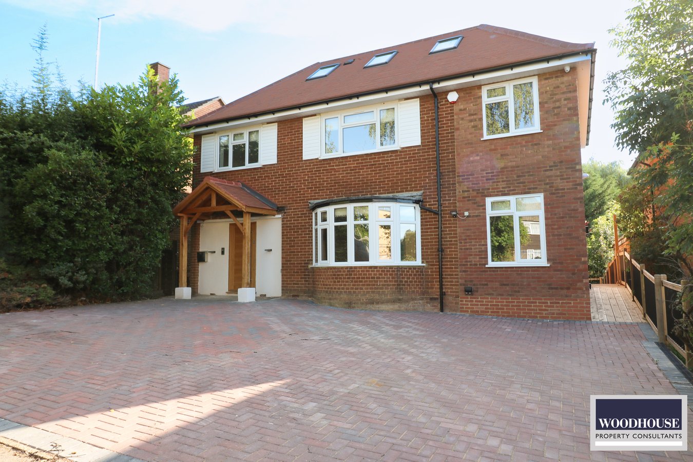4 bedroom detached house for sale 0