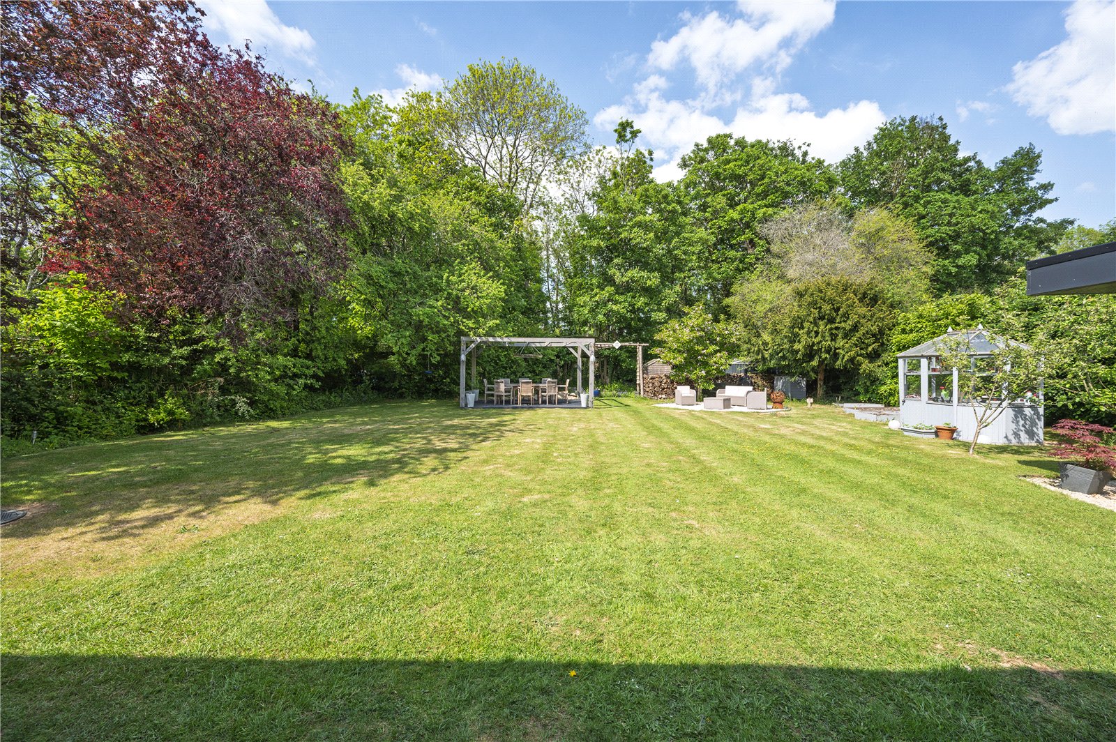 5 bedroom detached house for sale 0