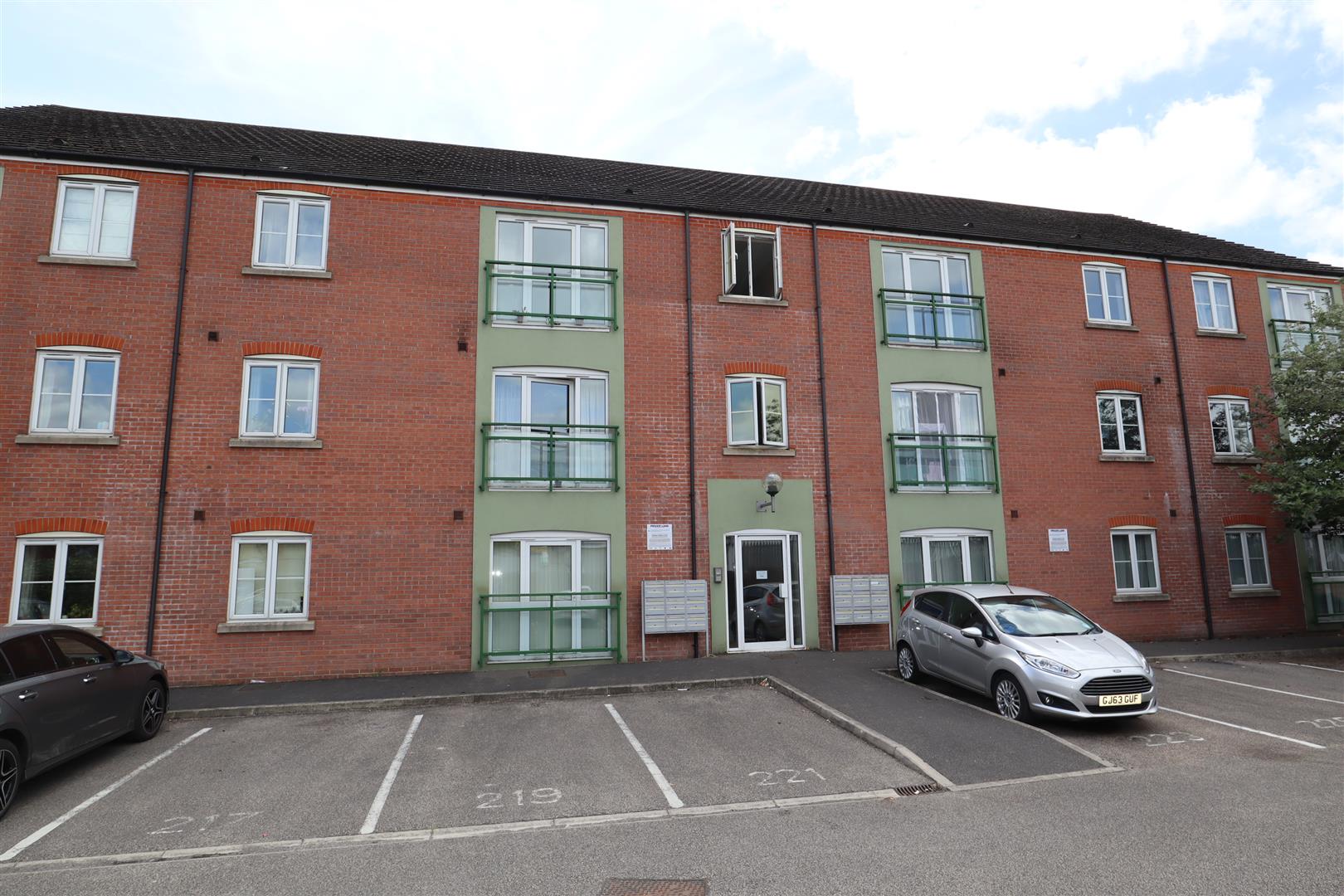 Free property report 41, Riverside Drive, Lincoln, LN5 7PB - Chimnie