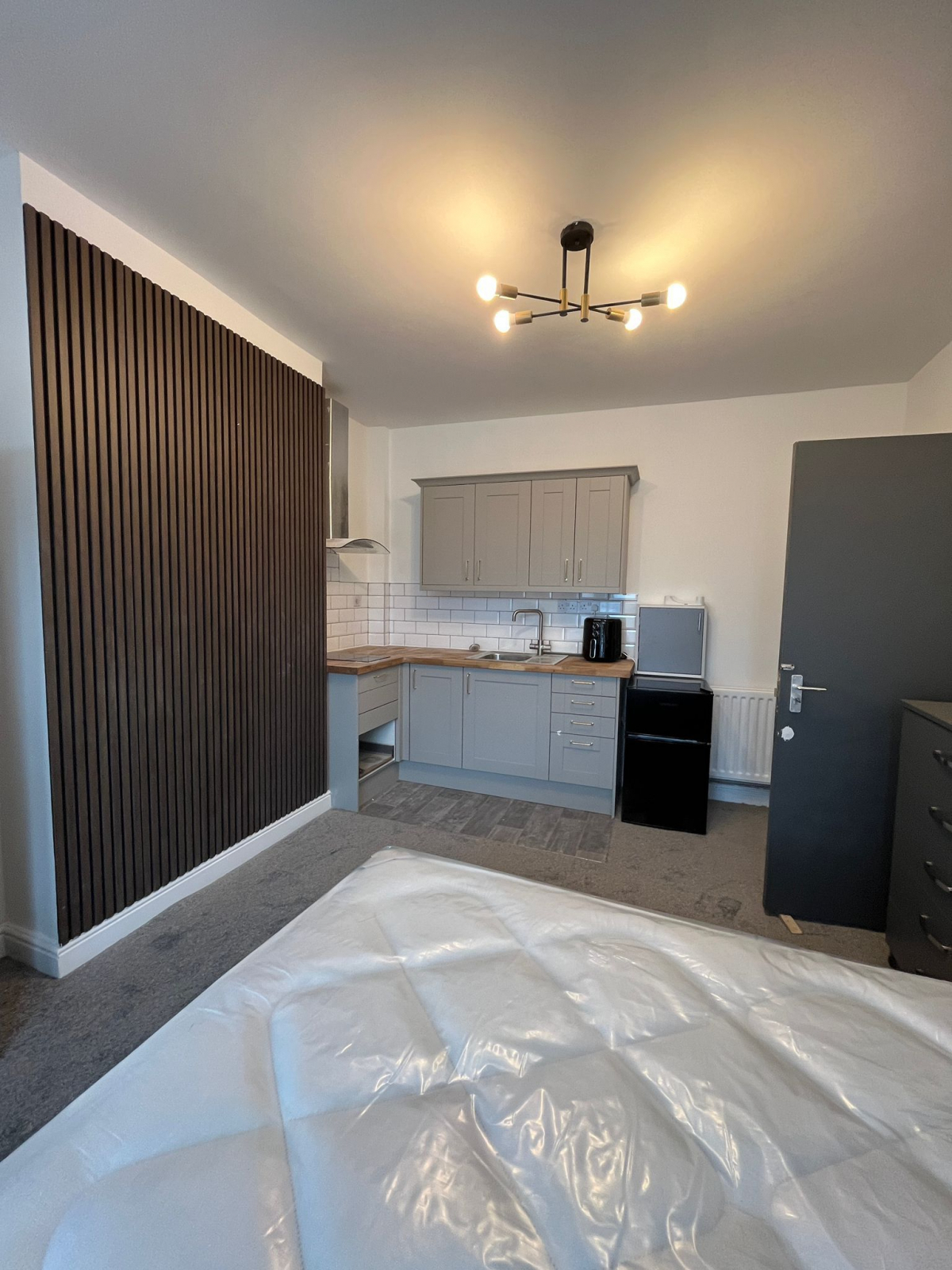5 Collis Street, Stourbridge photo 4