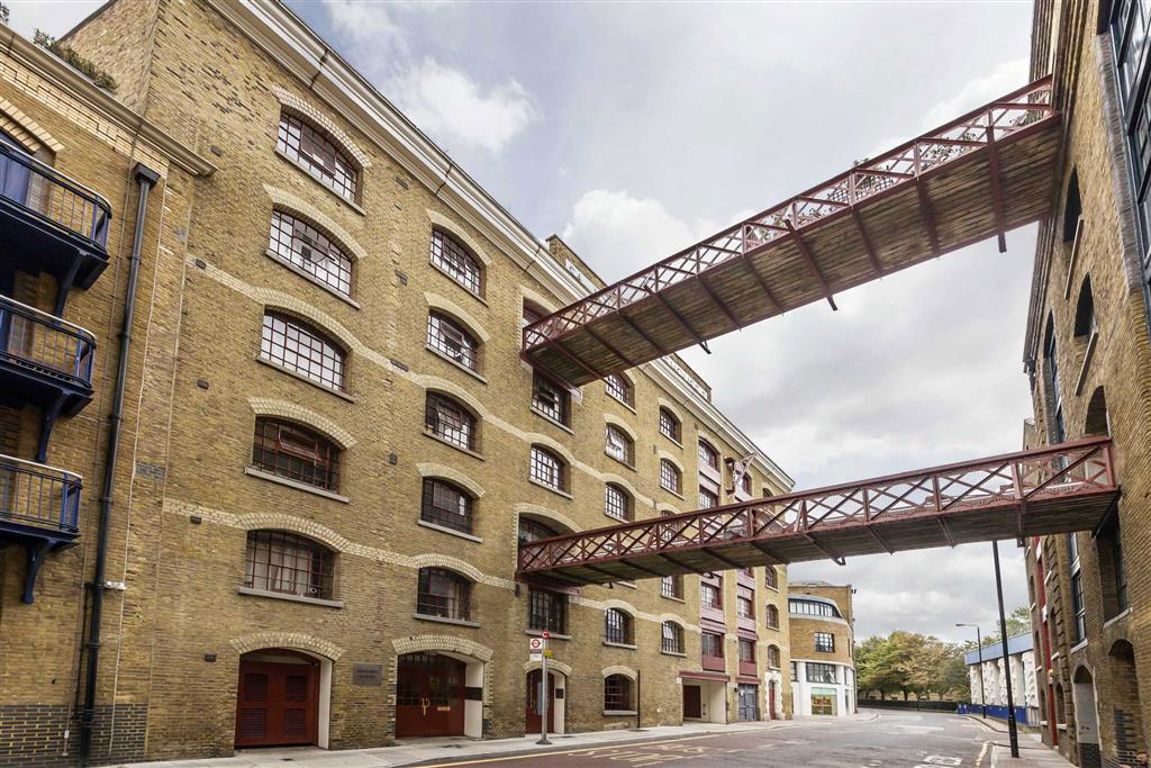Wapping High Street, London photo 5