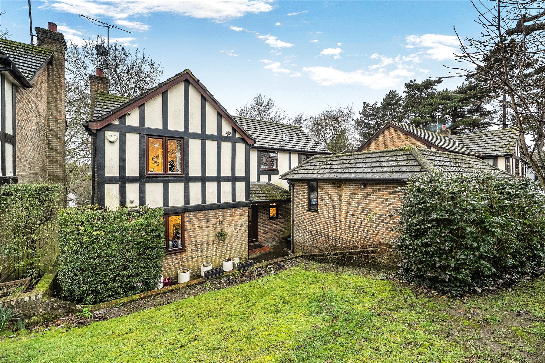 4 bedroom detached house for sale 0