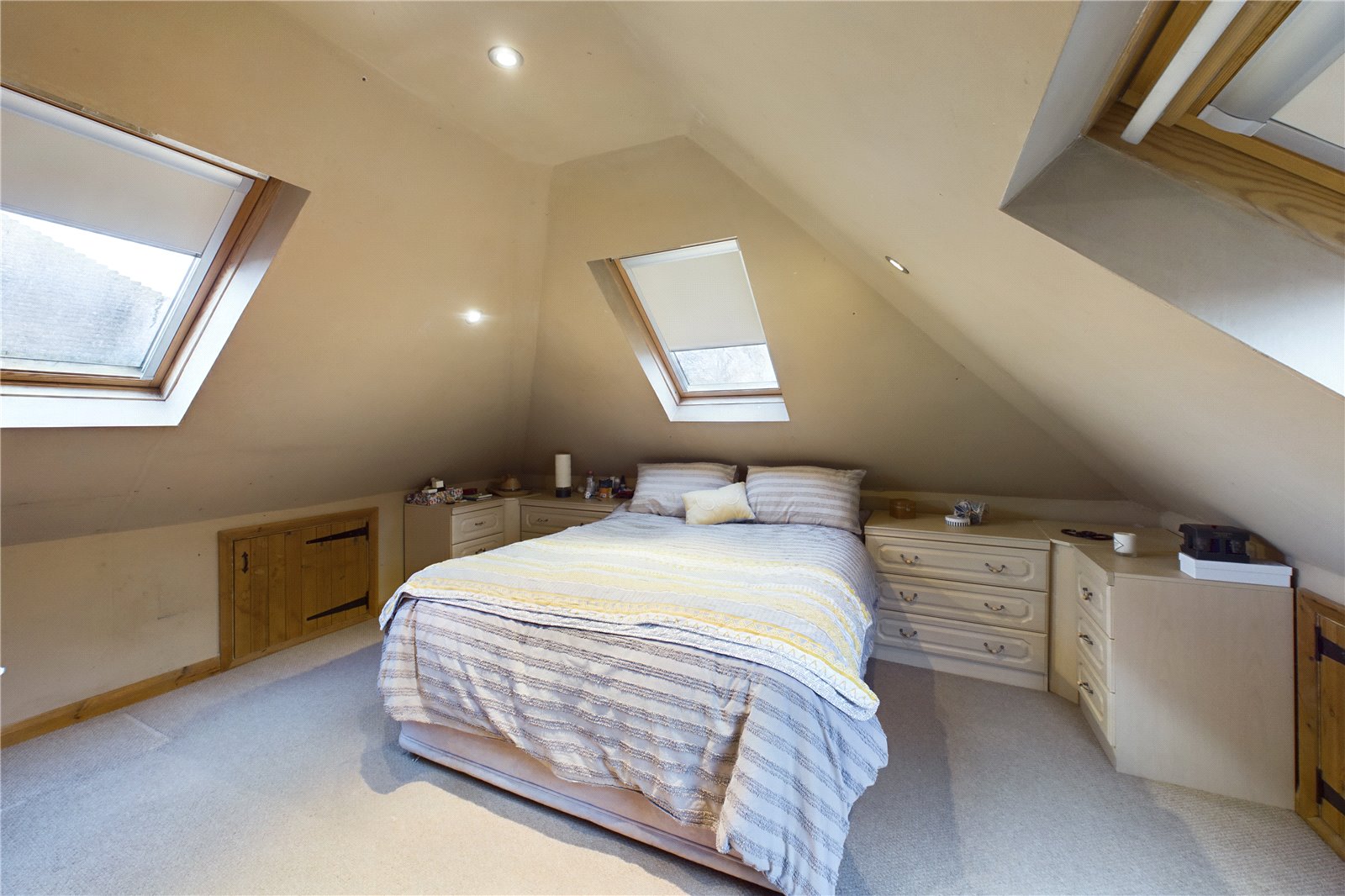 Photos of Elizabeth Crescent, East Grinstead, West Sussex RH19