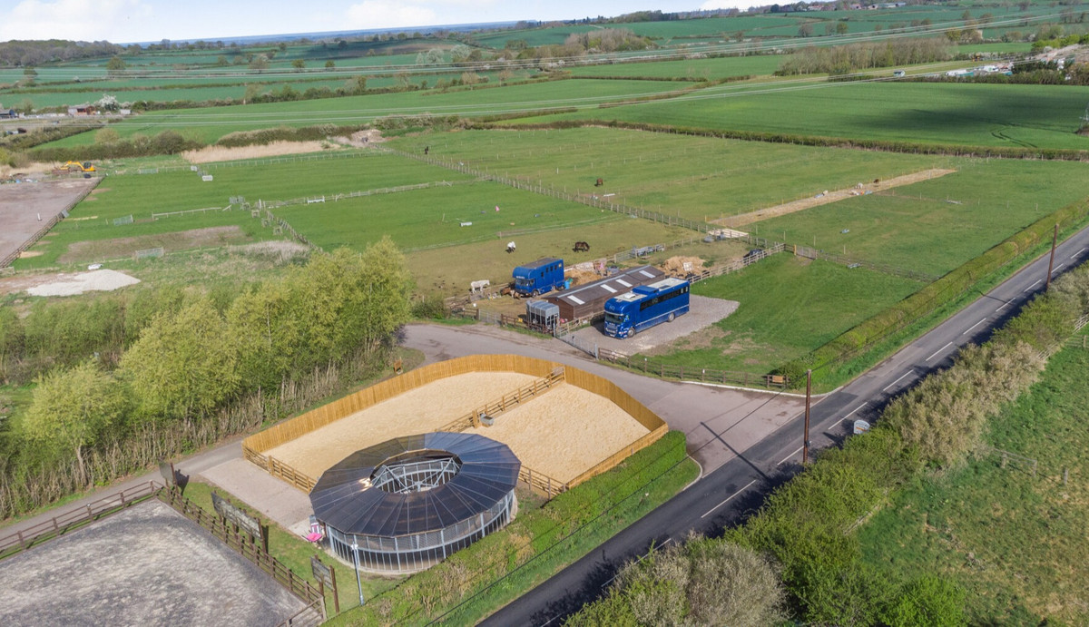 4 bedroom bungalow for sale 0