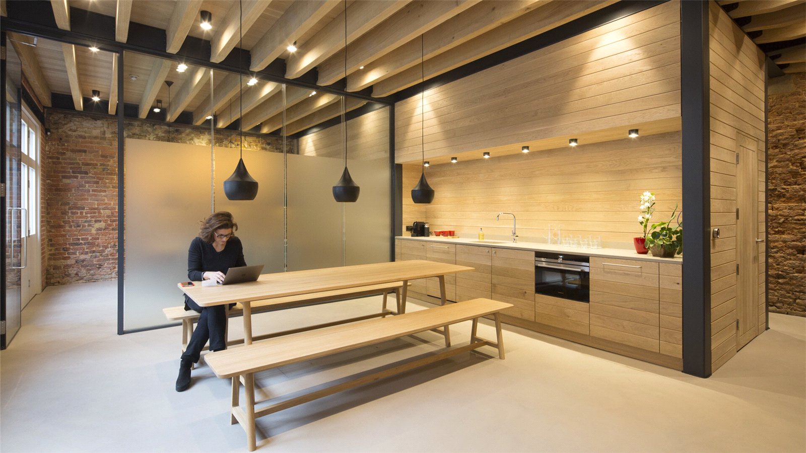 3 bedroom mews house for sale 0