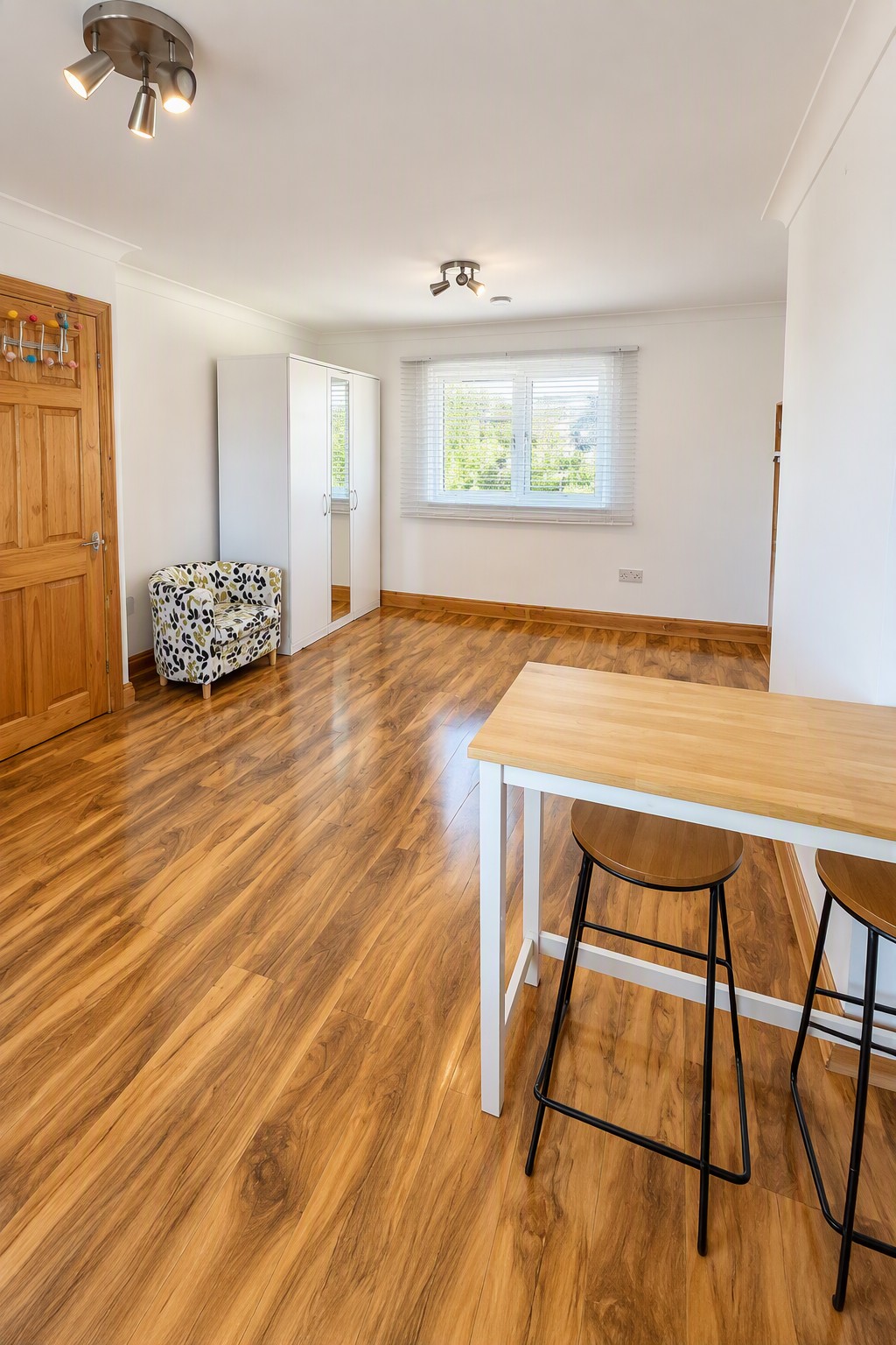 Studio 4, 6, Hoylake Road, LONDON photo 5