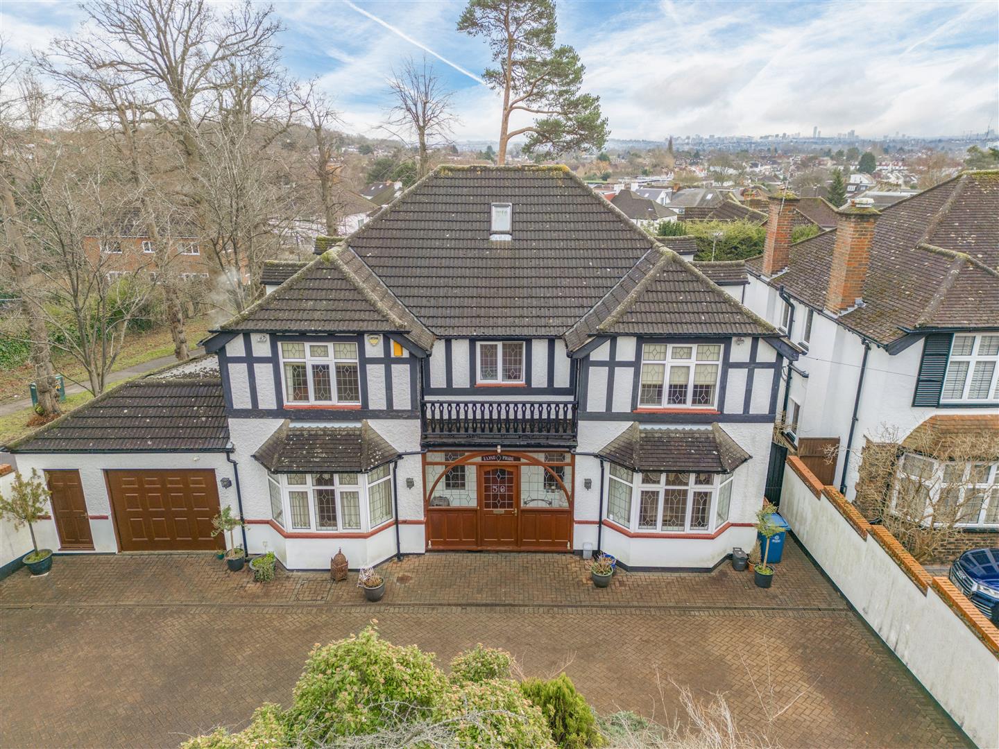7 bedroom detached house for sale 0