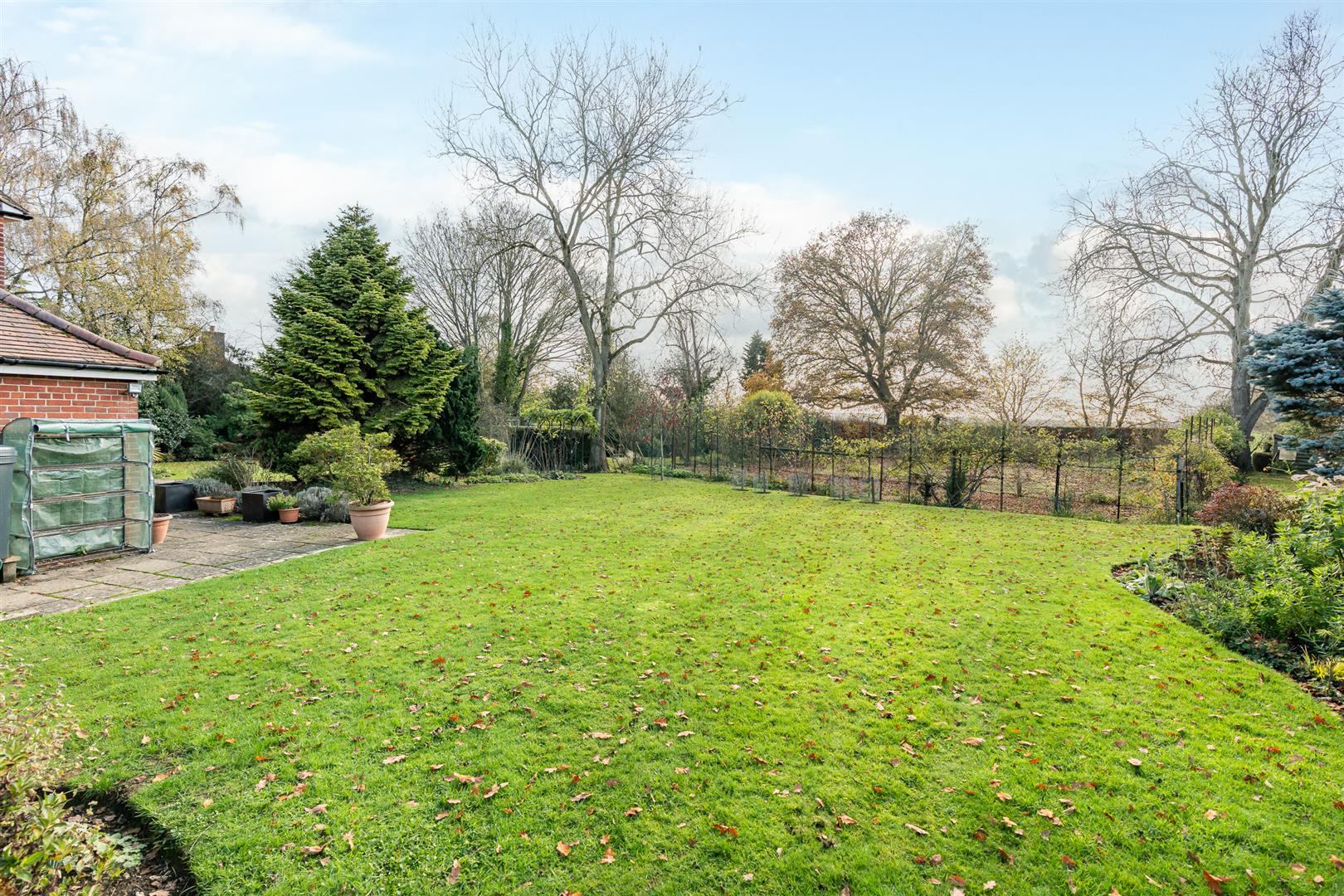 Harcourt Cottage, 108 Orchard Road, Tewin photo 4
