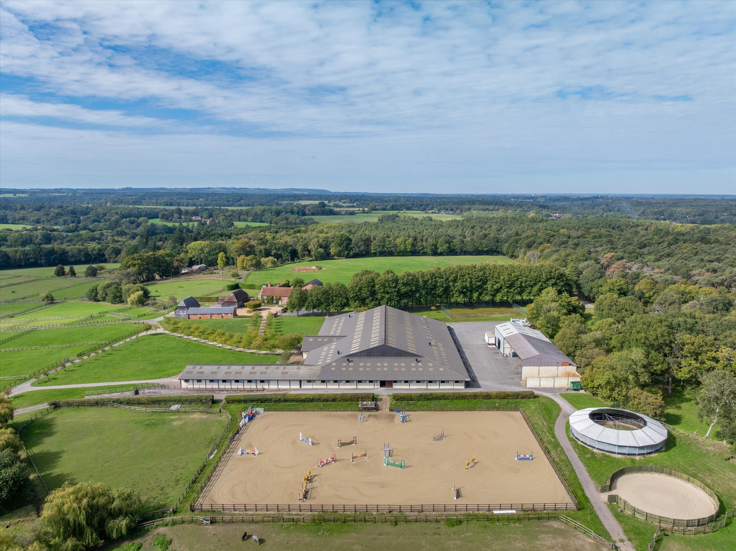 4 bedroom detached house for sale 0